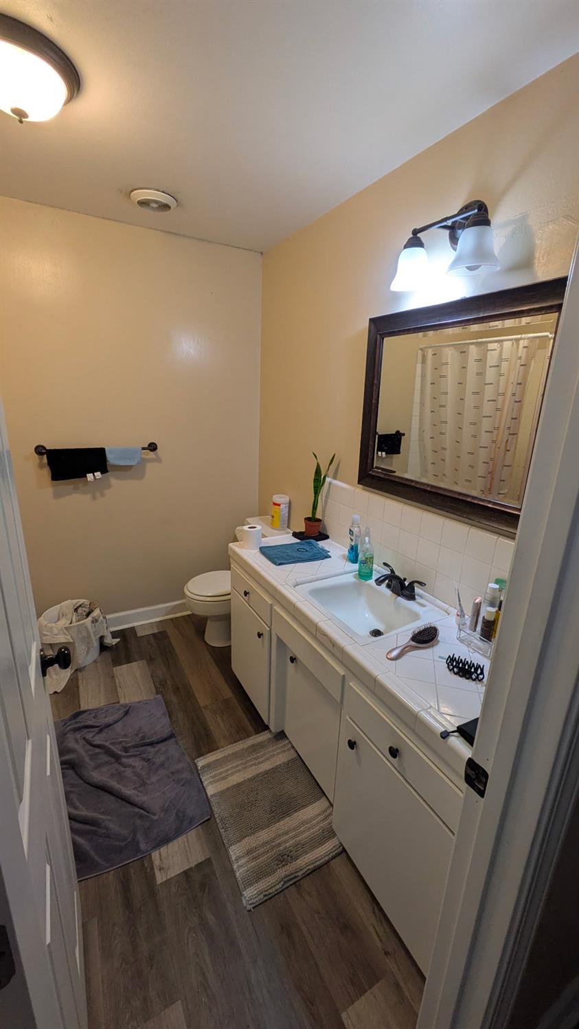 3115 E Clinton Ave, Fresno, CA 93703