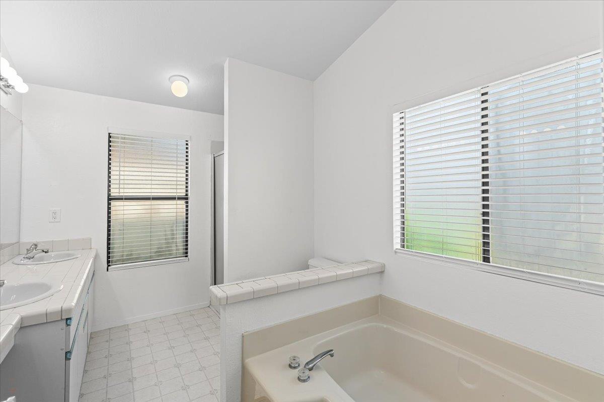 1500 Held Ave #79, Modesto, CA 95355