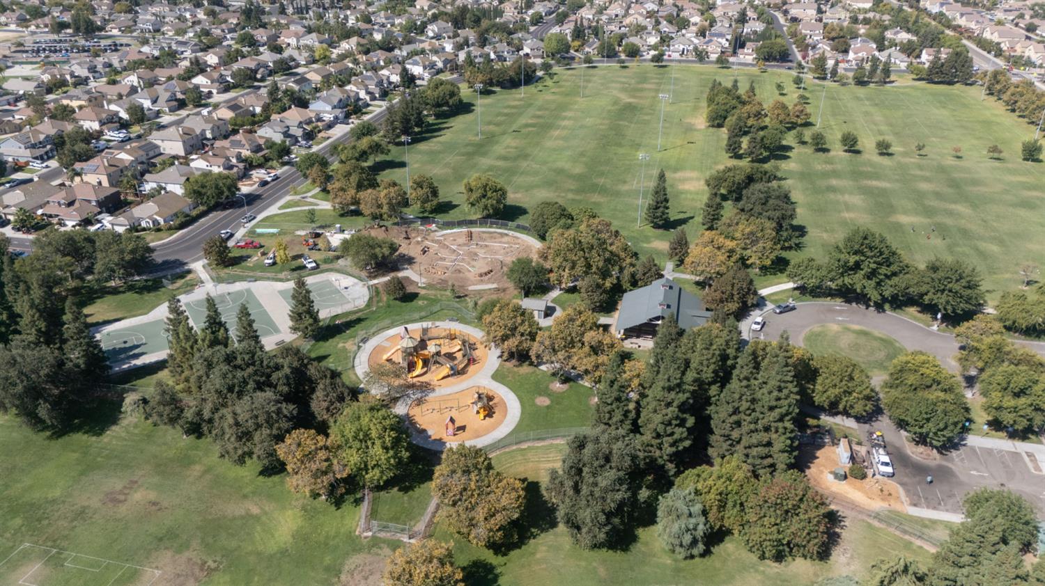 864 Heartland Dr, Manteca, CA 95337