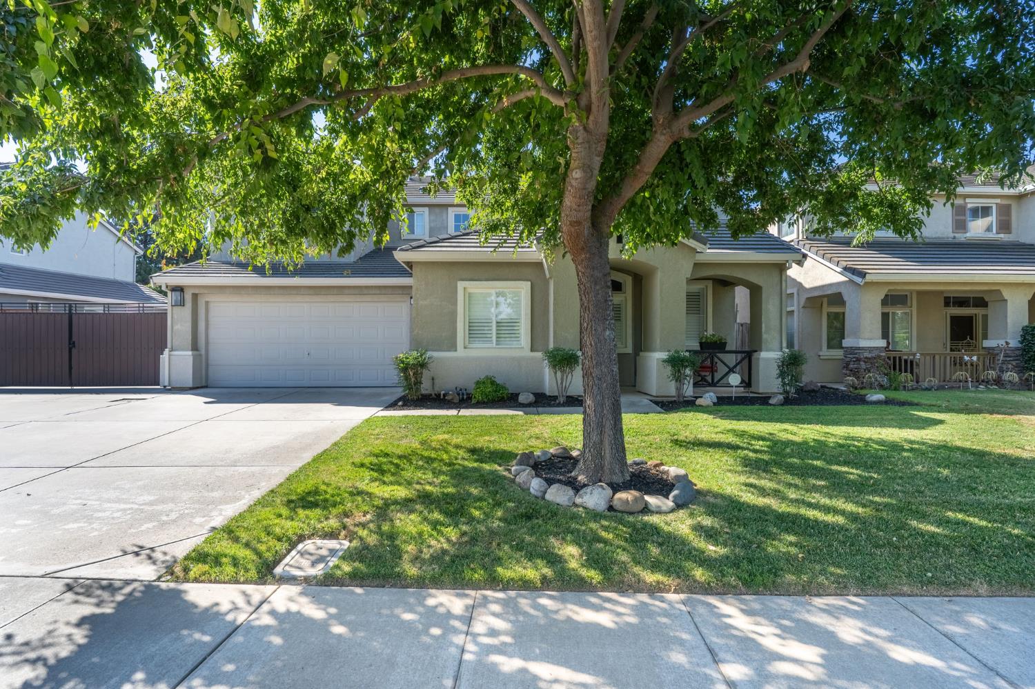 864 Heartland Dr, Manteca, CA 95337