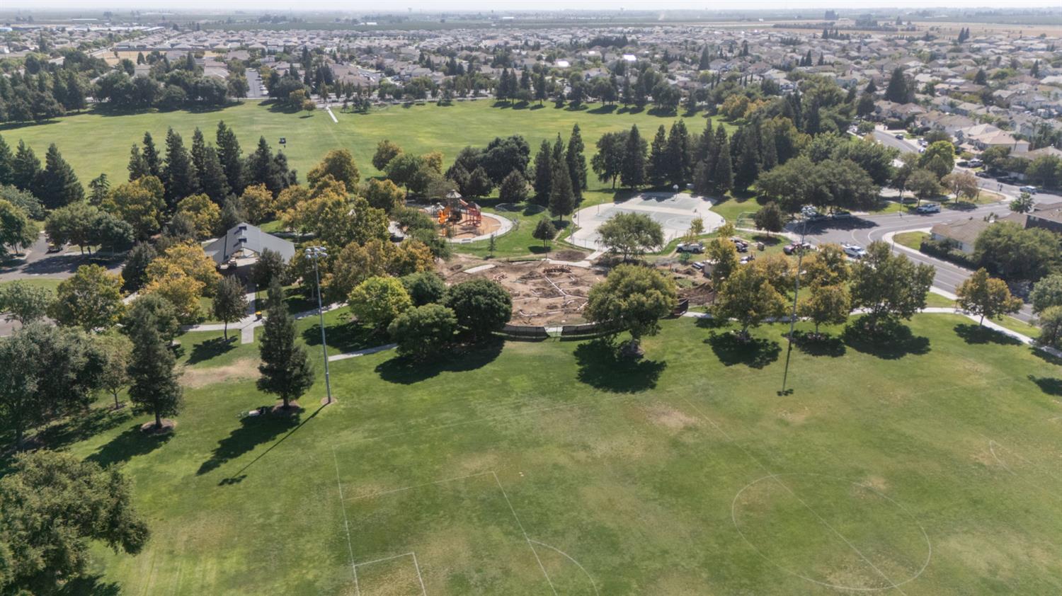 864 Heartland Dr, Manteca, CA 95337