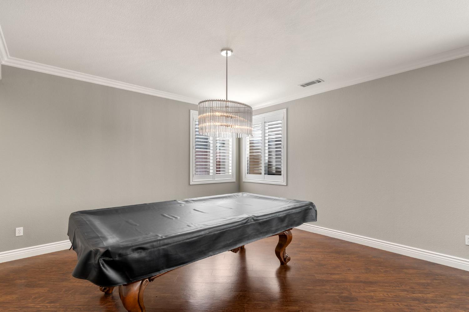 864 Heartland Dr, Manteca, CA 95337