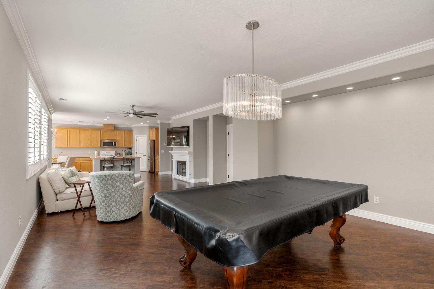 864 Heartland Dr, Manteca, CA 95337