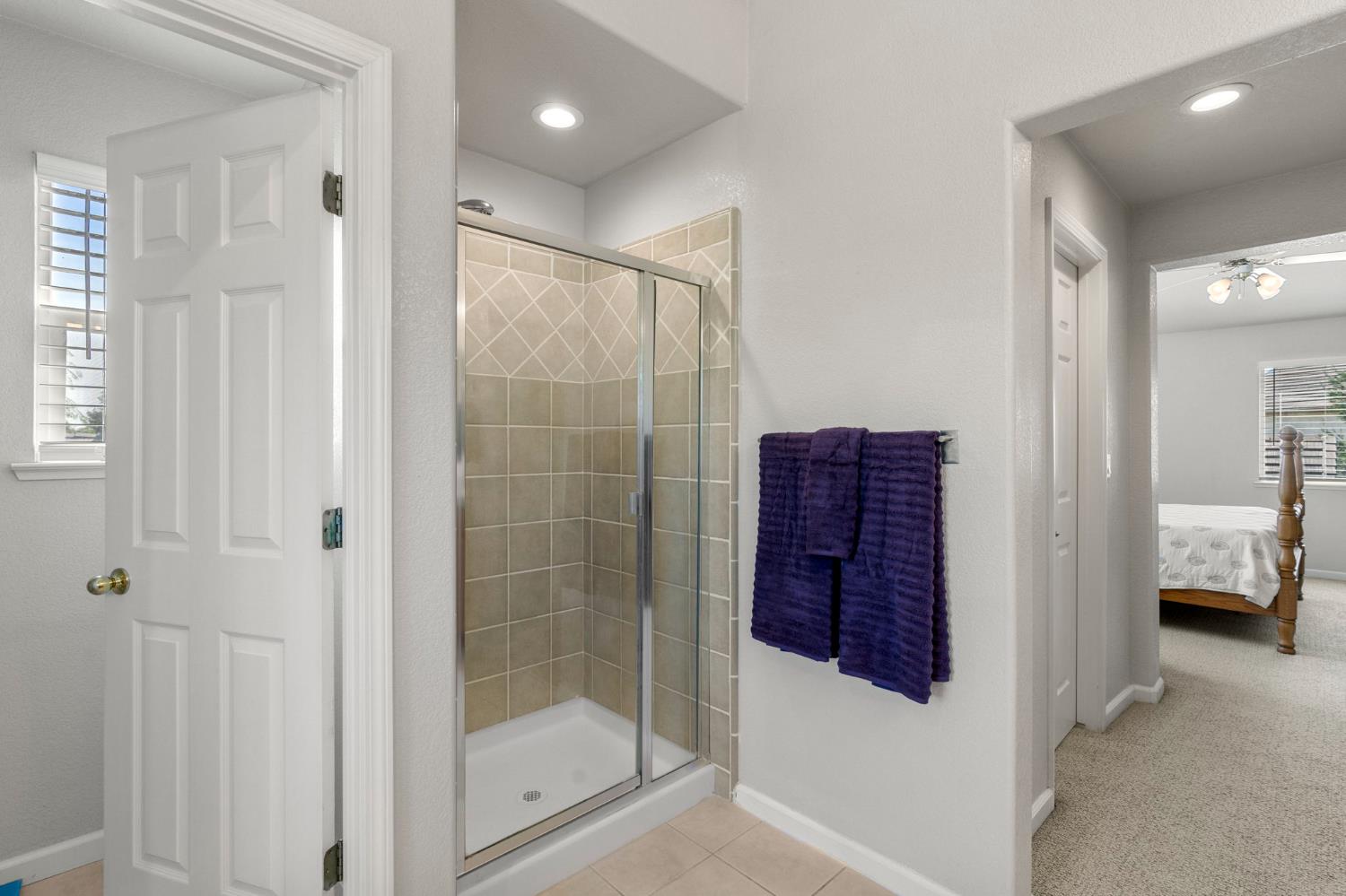 864 Heartland Dr, Manteca, CA 95337