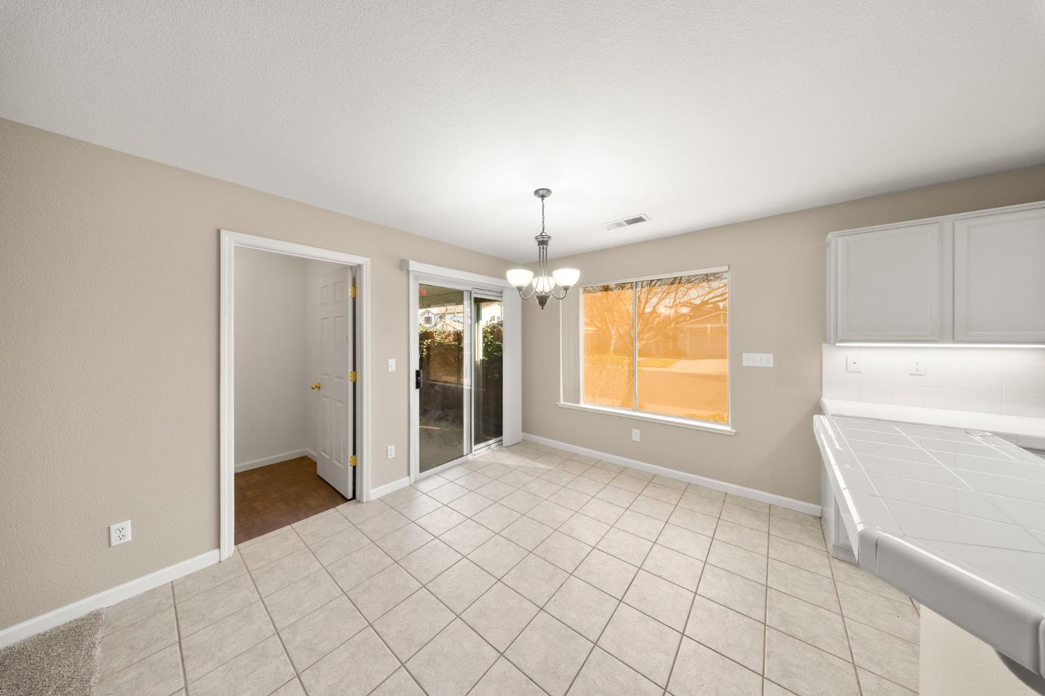 2005 Floral Ct, Modesto, CA 95356