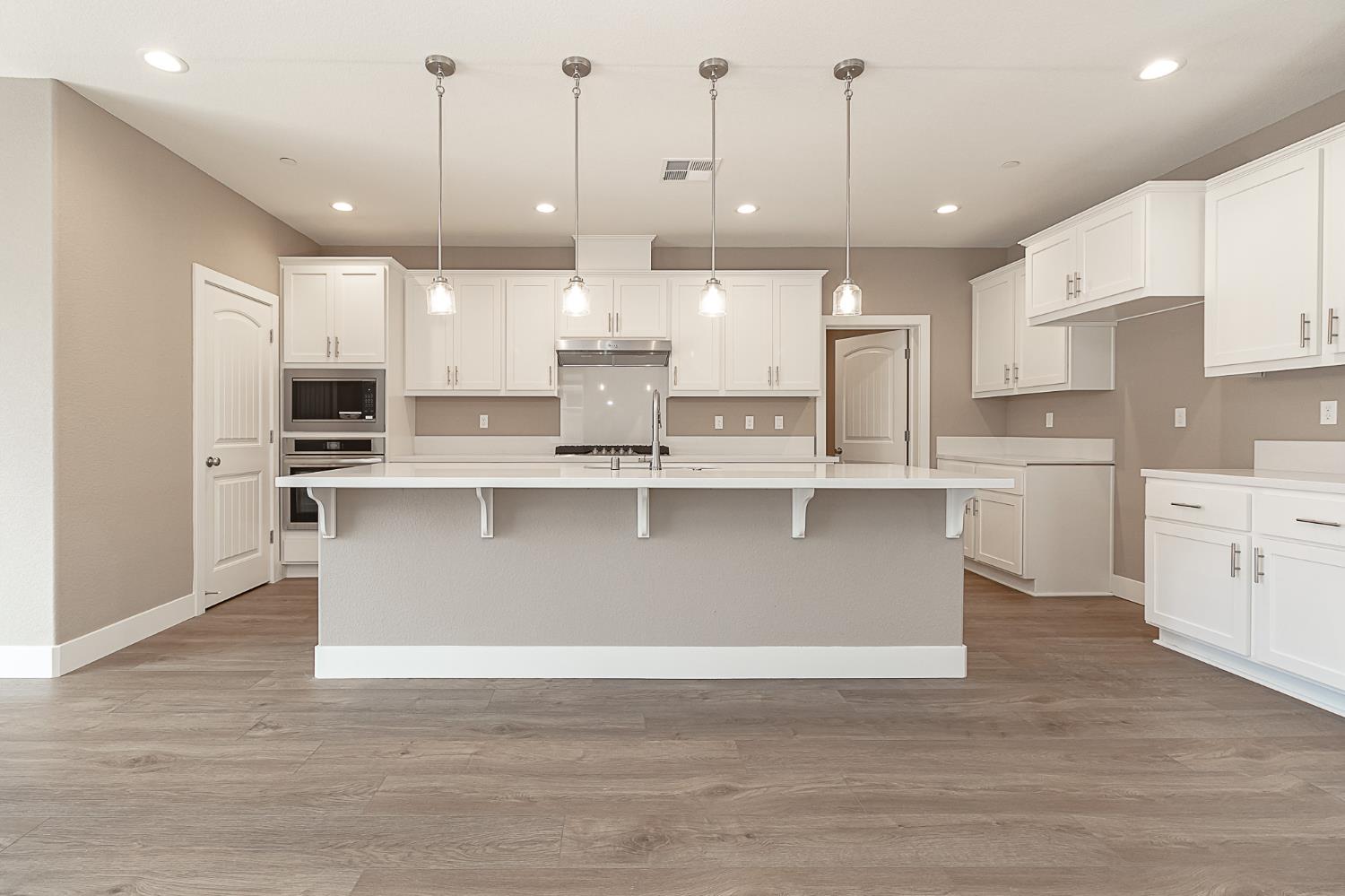 1310 Veteran St, Manteca, CA 95337