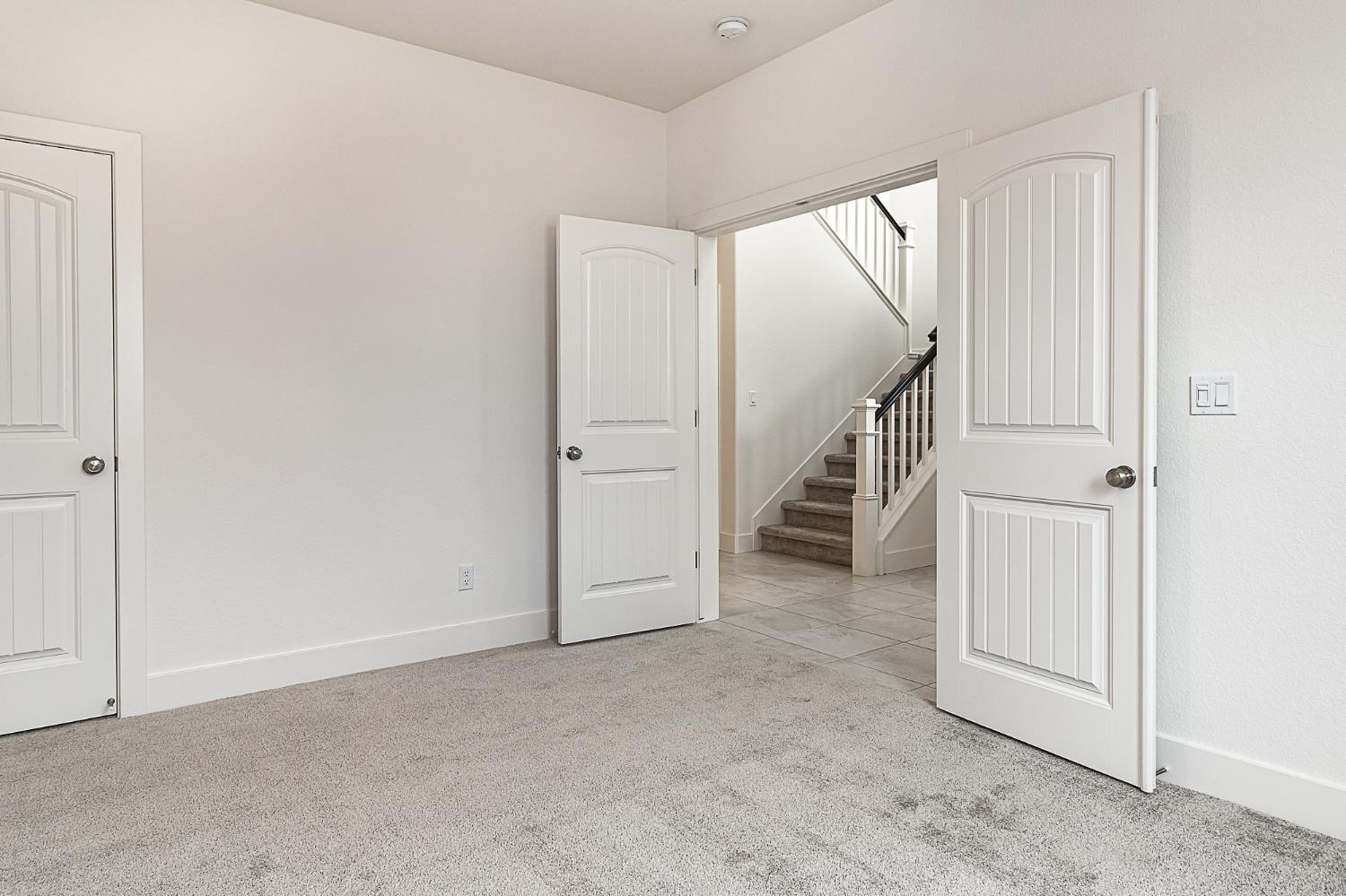 1807 Birdie St, Manteca, CA 95337