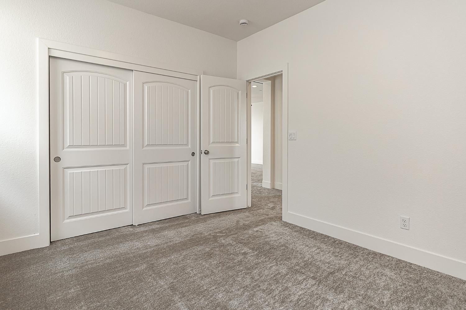 1807 Birdie St, Manteca, CA 95337