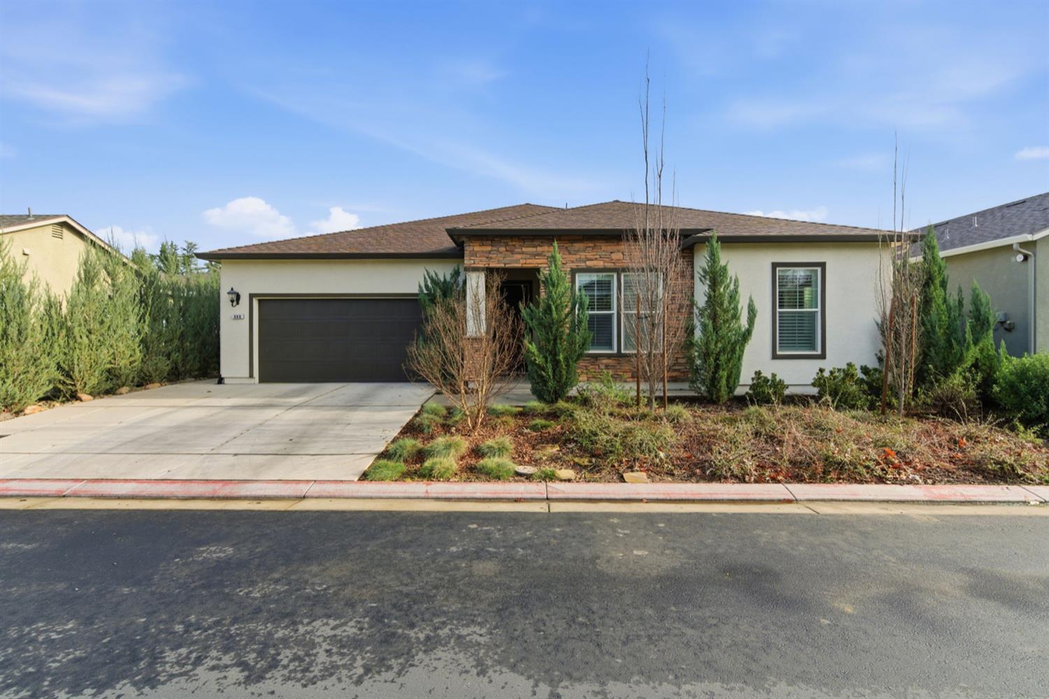 868 River Pointe Cir, Oakdale, CA 95361
