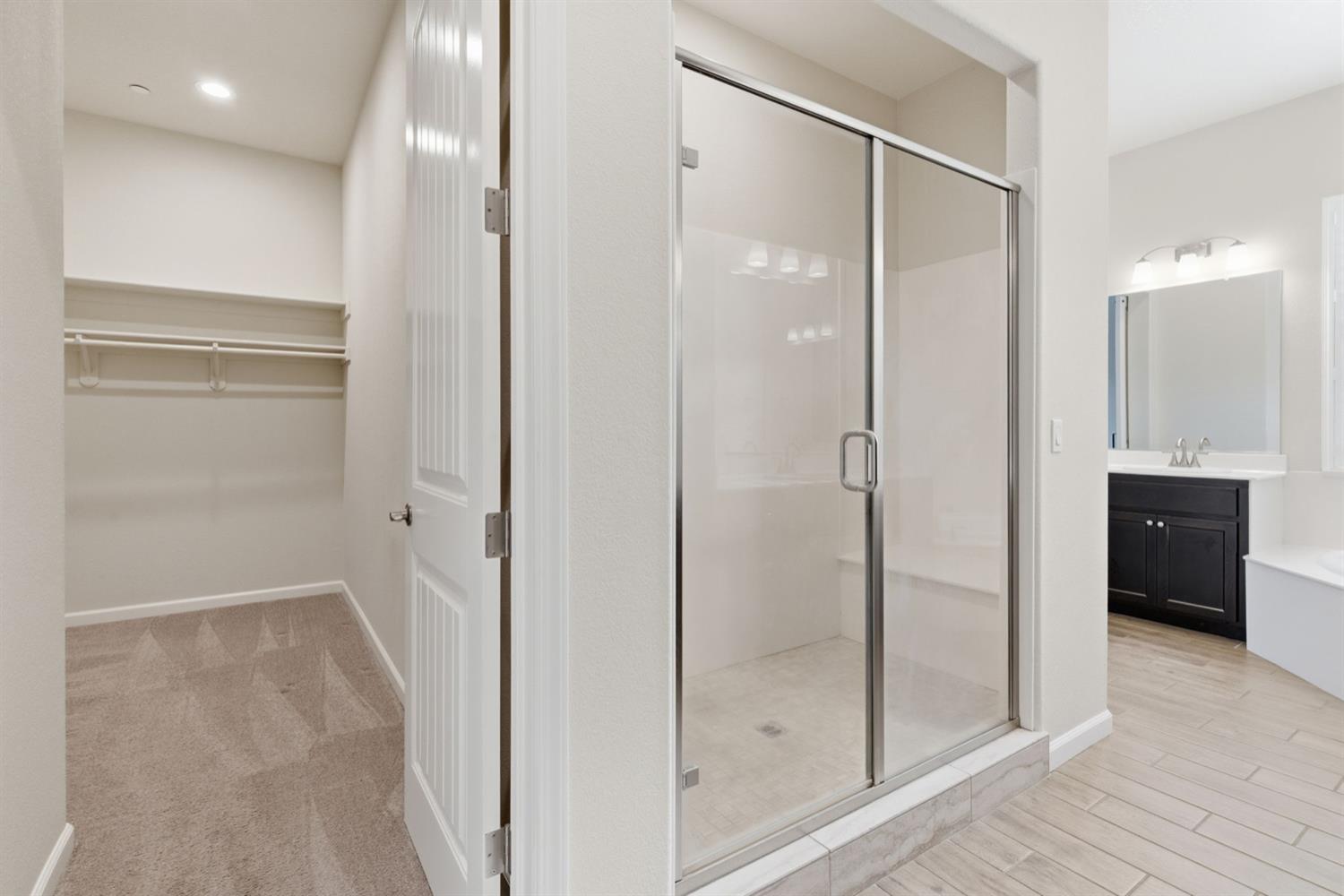 868 River Pointe Cir, Oakdale, CA 95361