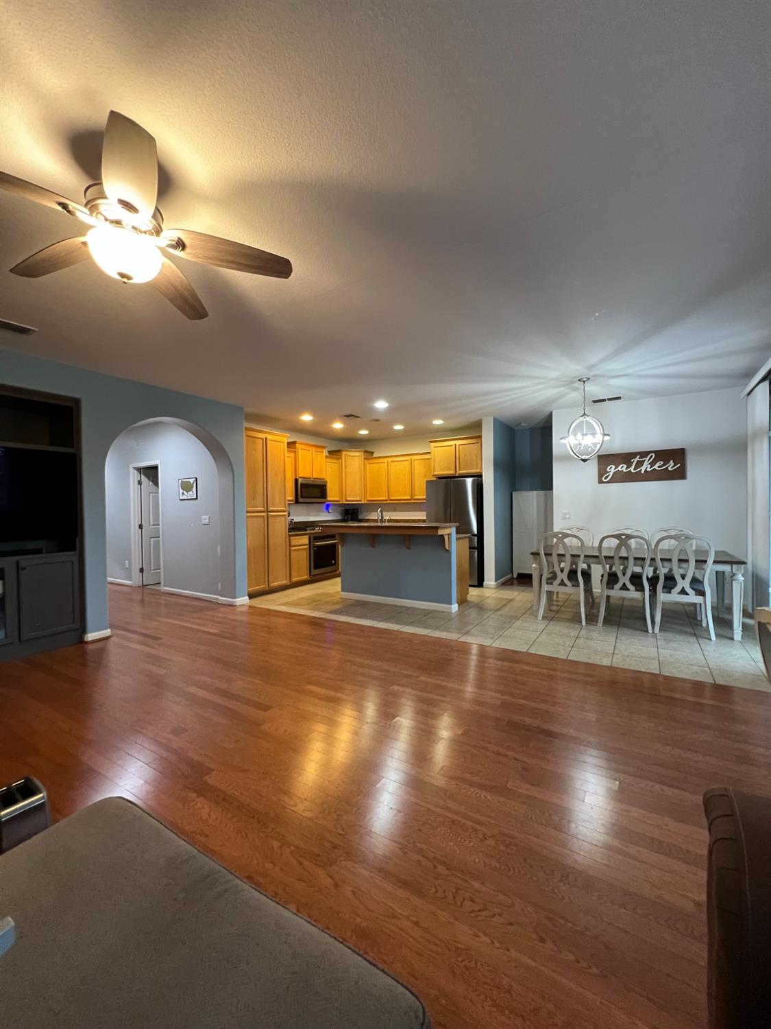 1766 W Dalia Pl, Manteca, CA 95337