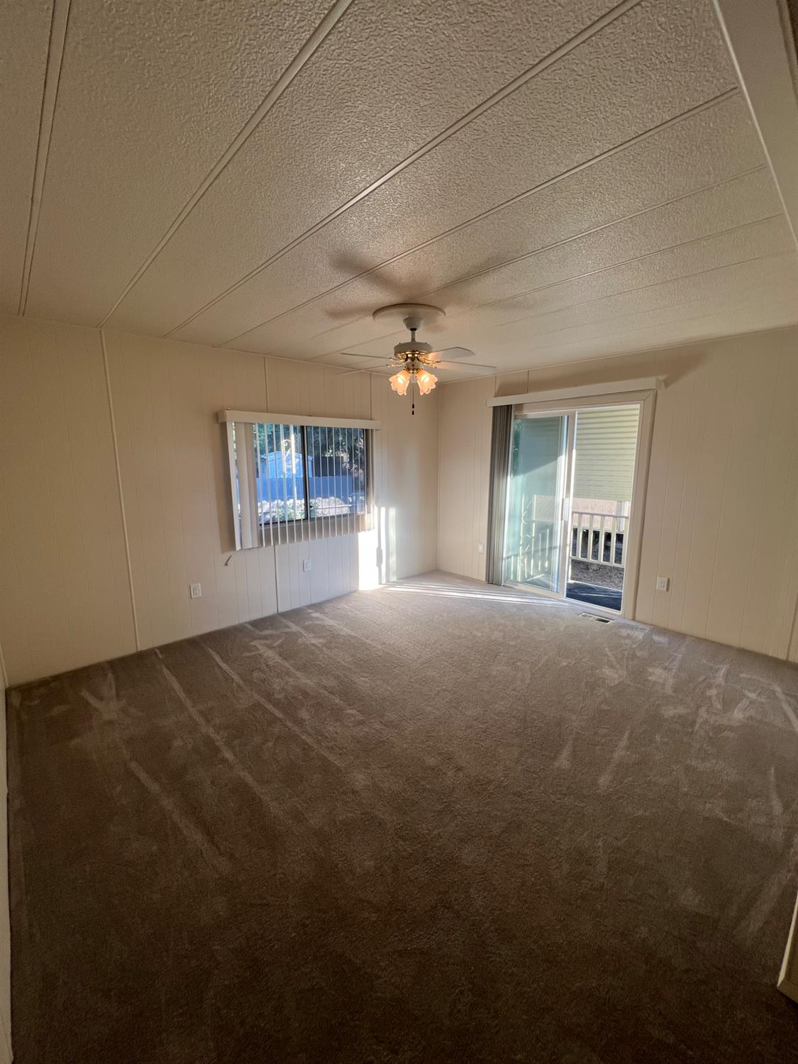 3955 Coffee #53, Modesto, CA 95355