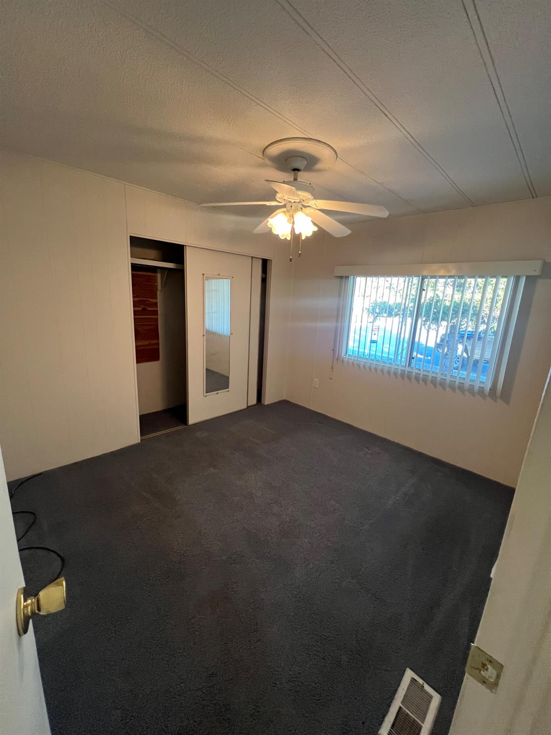 3955 Coffee #53, Modesto, CA 95355