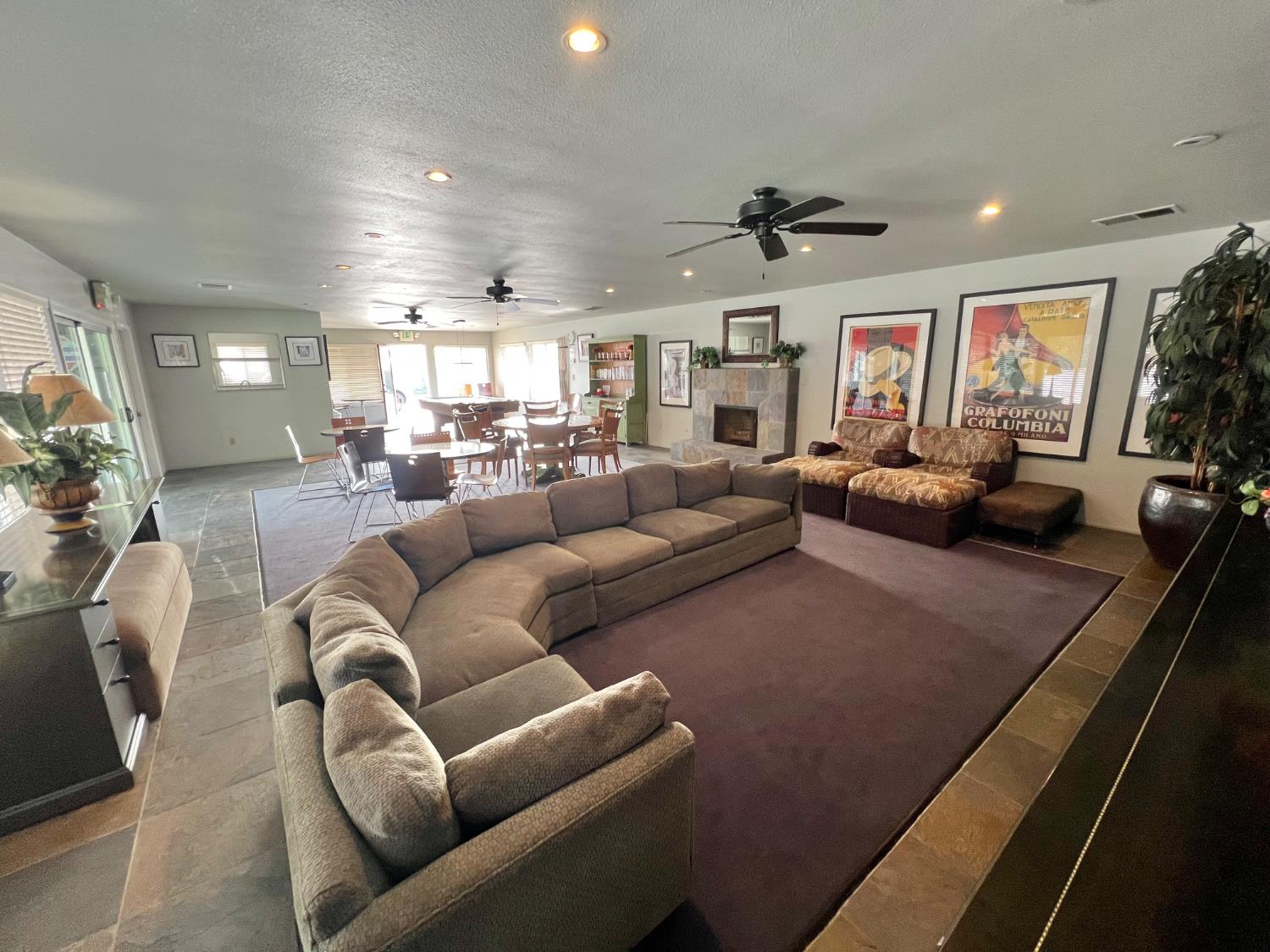 3955 Coffee #53, Modesto, CA 95355