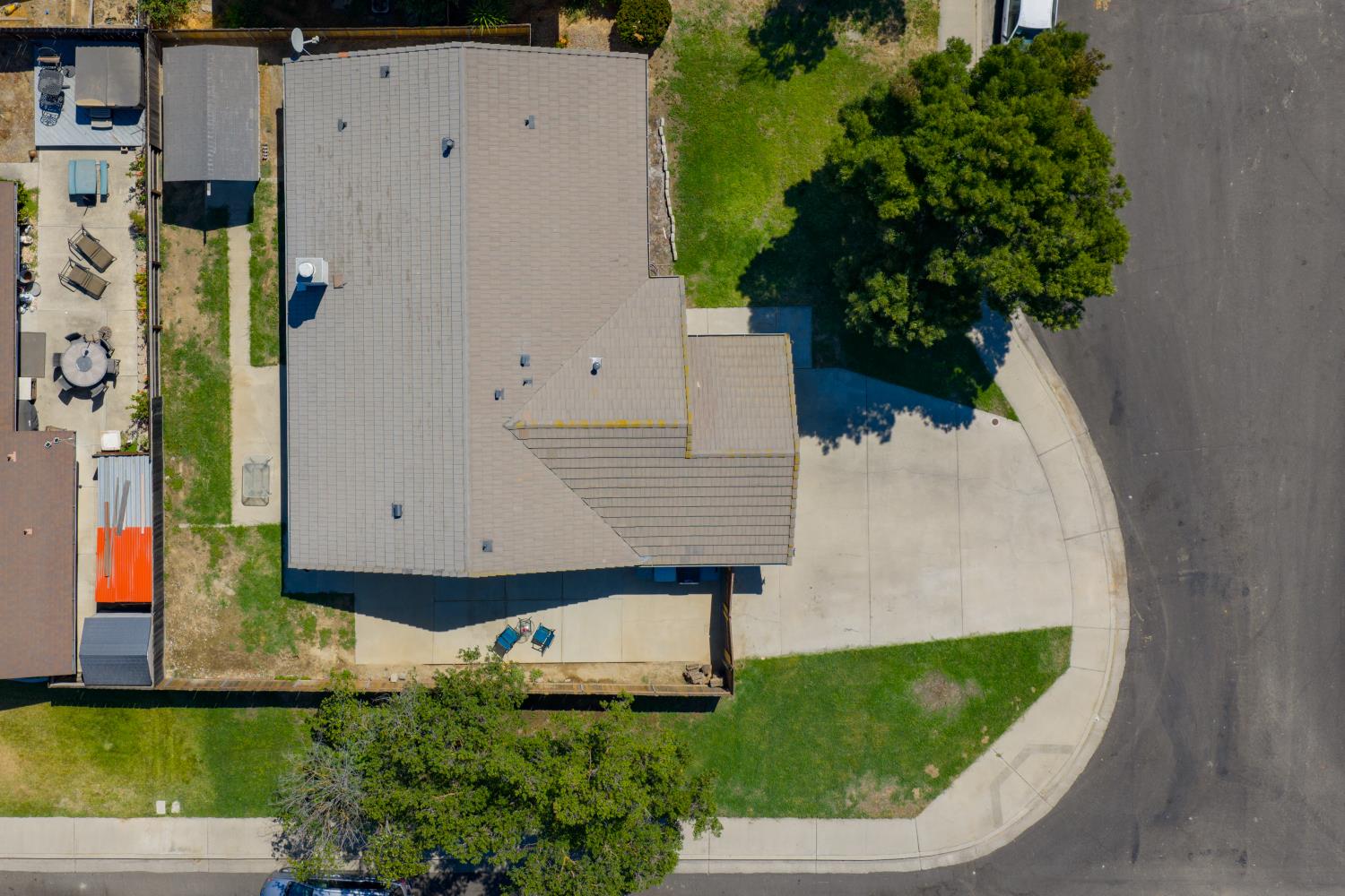 1637 Fantasy Ct, Modesto, CA 95351