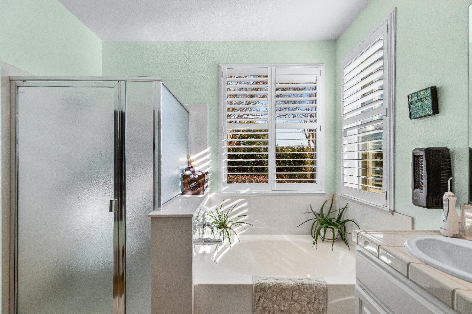 4014 PINE LAKE Cir, San Joaquin, CA 95219