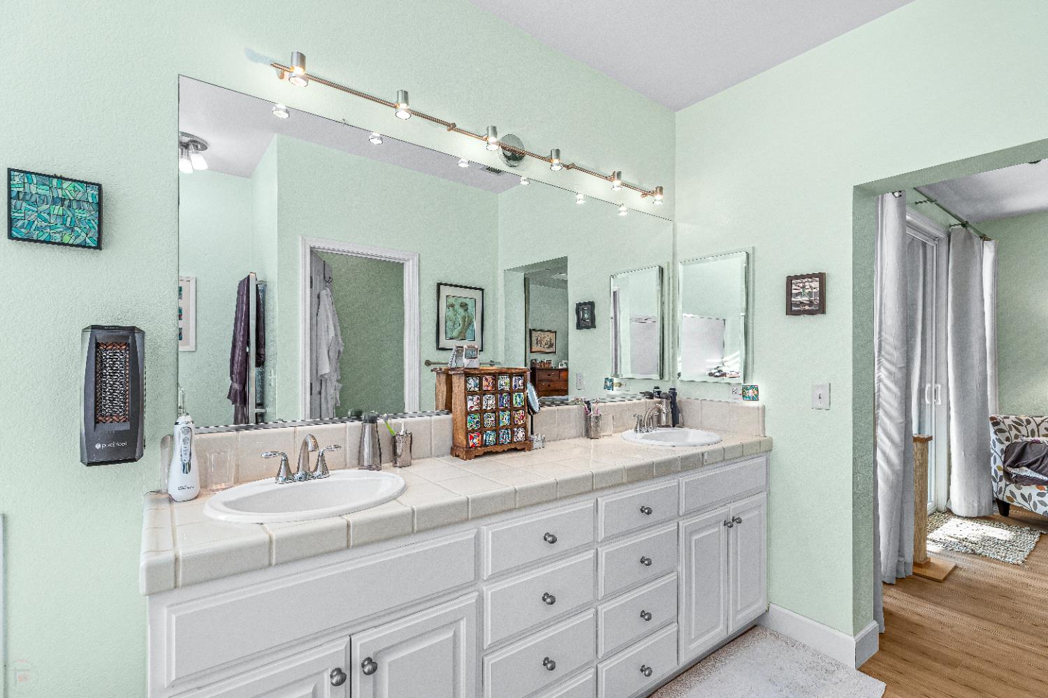 4014 PINE LAKE Cir, San Joaquin, CA 95219