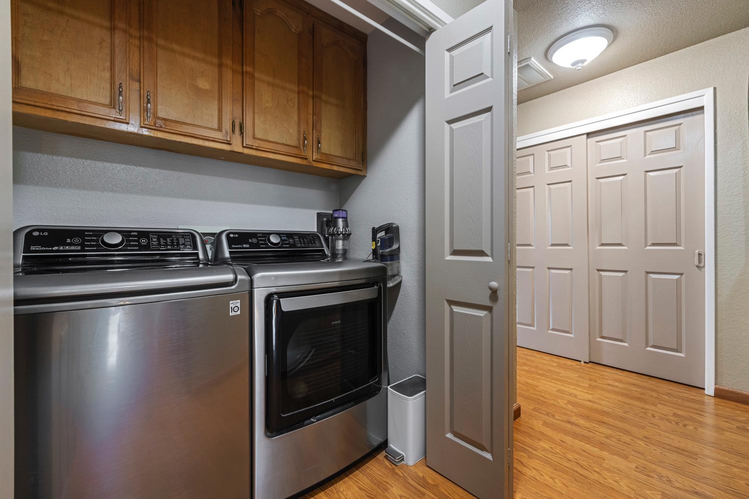 7542 Locust St, Hughson, CA 95326