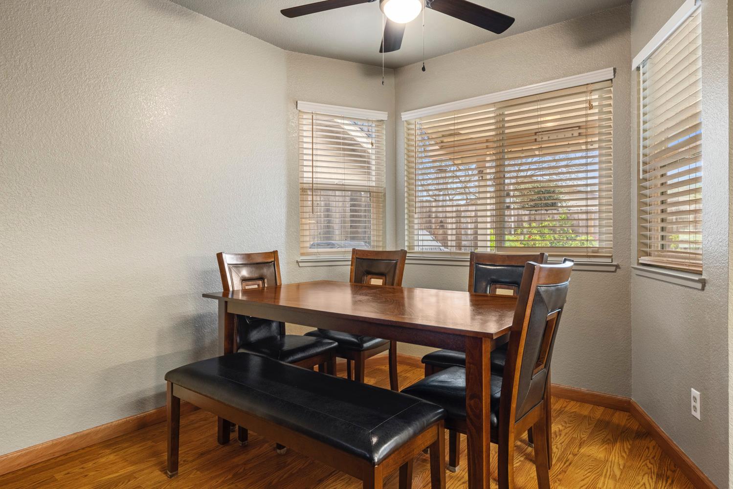 7542 Locust St, Hughson, CA 95326