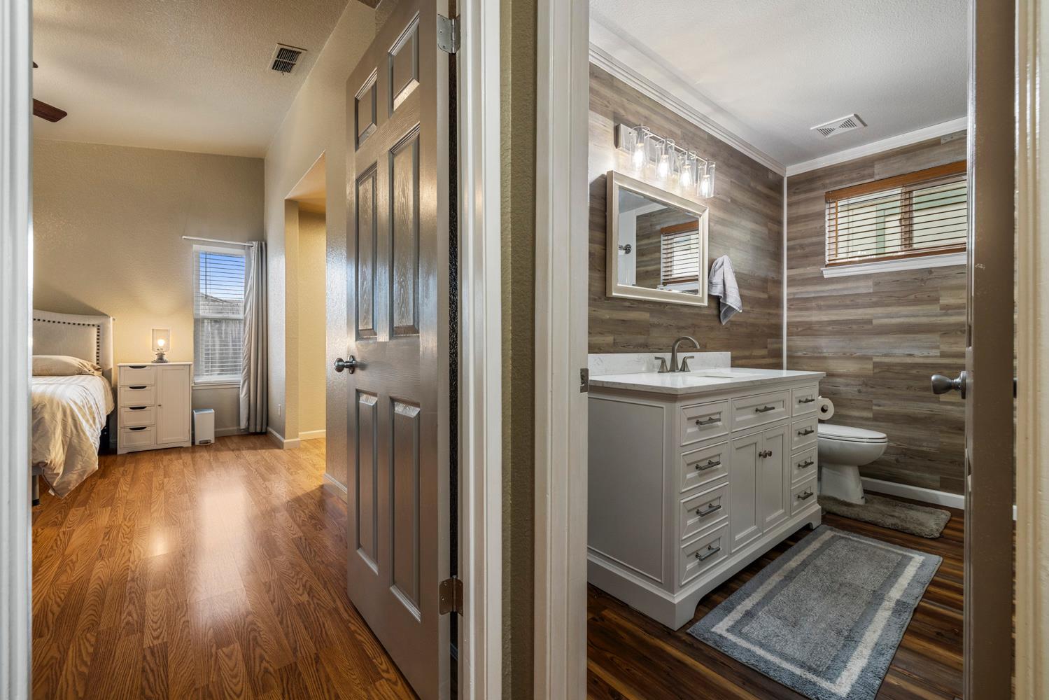 7542 Locust St, Hughson, CA 95326