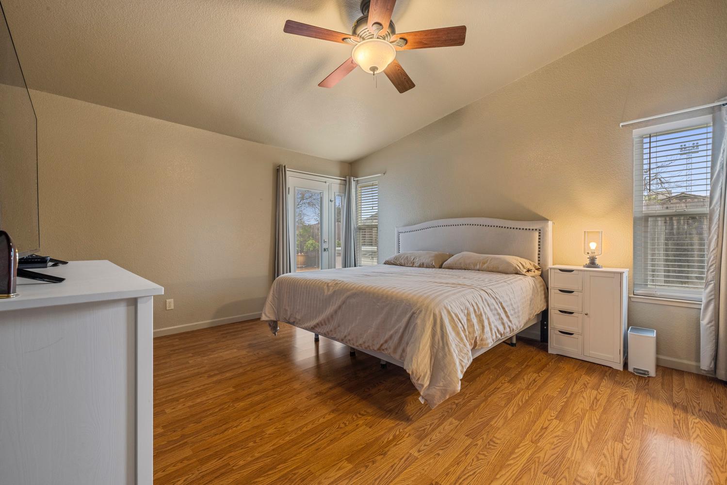 7542 Locust St, Hughson, CA 95326