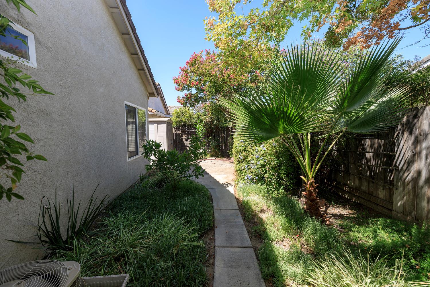 2123 Spring Blossom Ln, Turlock, CA 95382