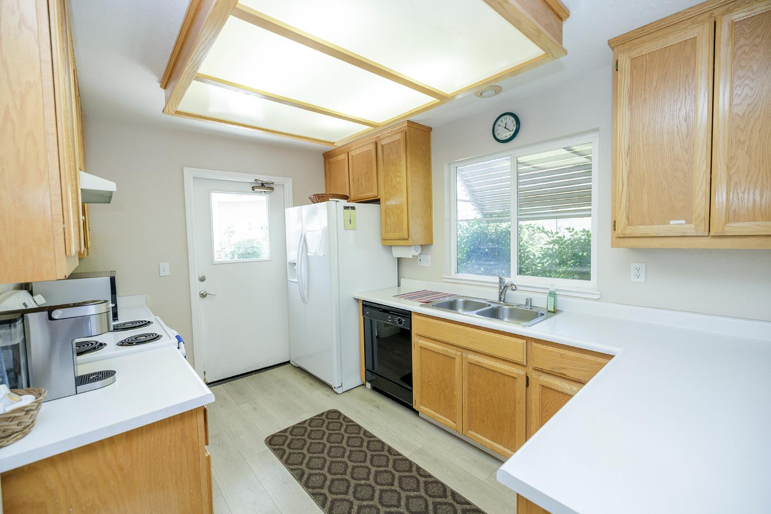 2123 Spring Blossom Ln, Turlock, CA 95382