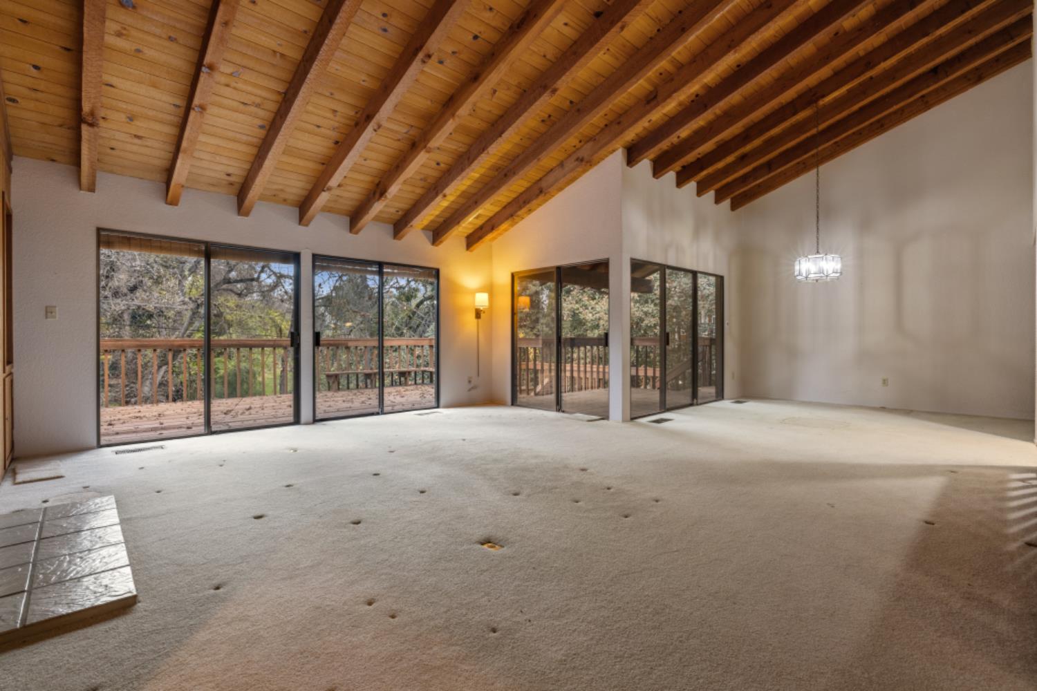 218 Brook Way, Modesto, CA 95354