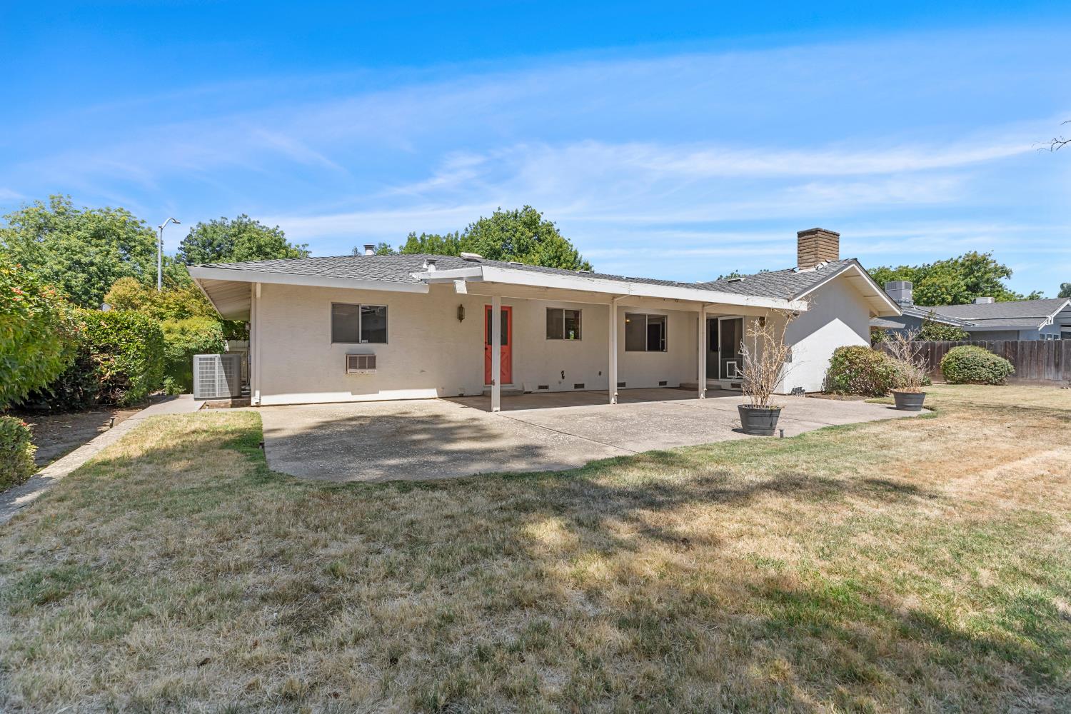 2620 Portsmouth Ln, Modesto, CA 95355