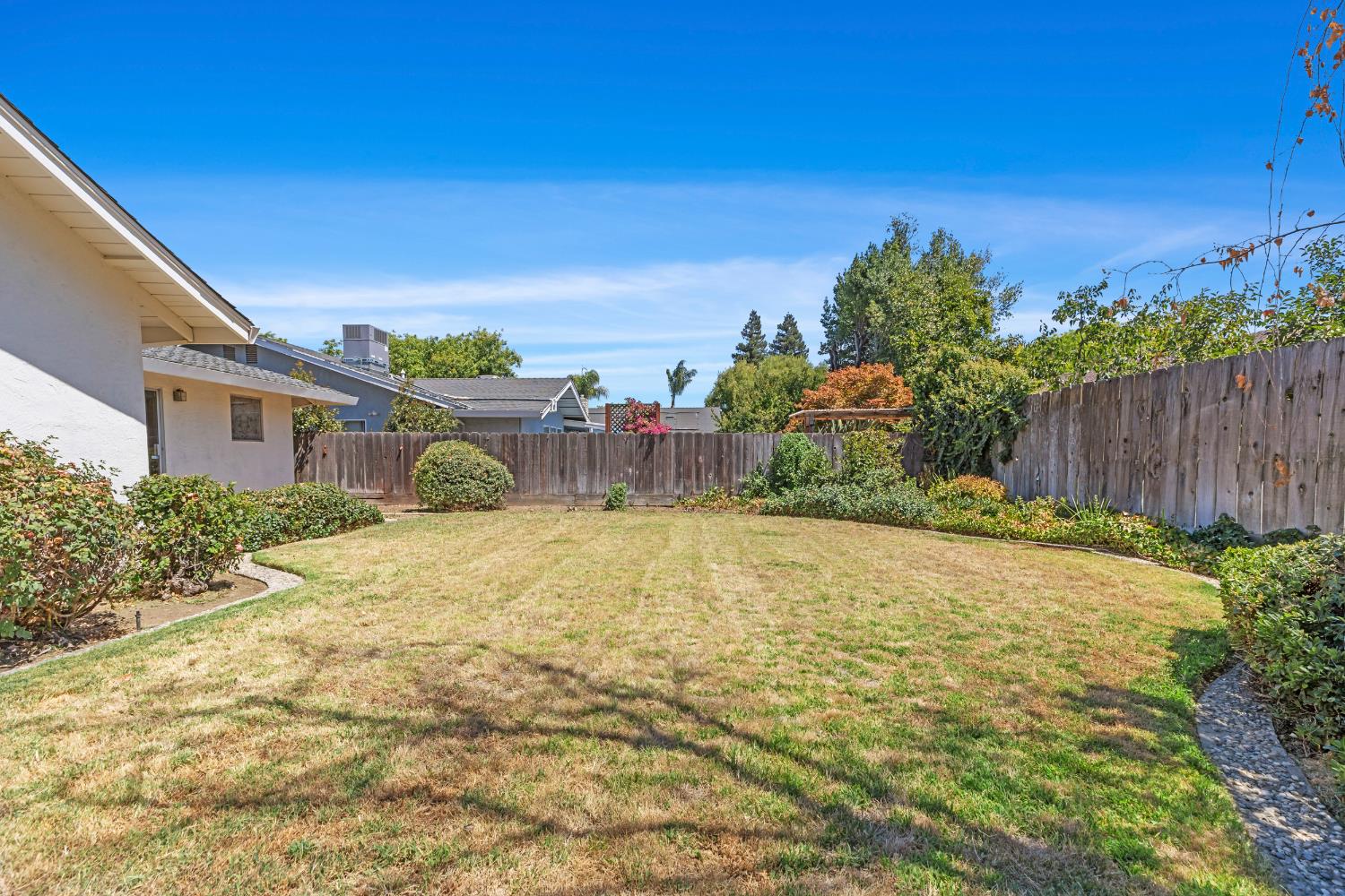 2620 Portsmouth Ln, Modesto, CA 95355