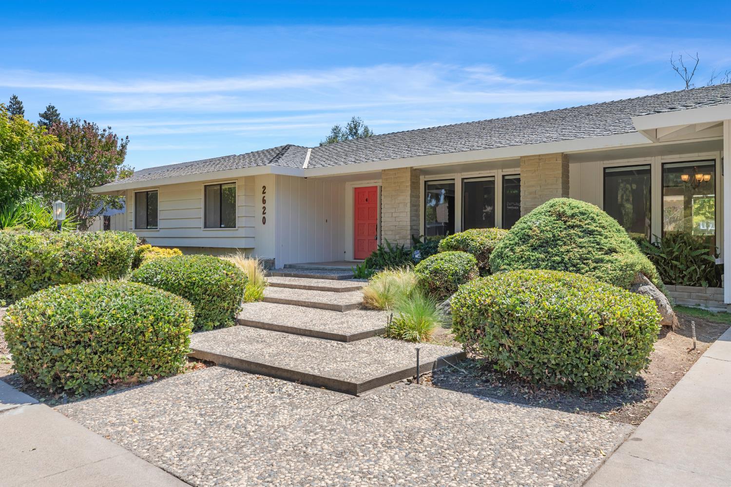2620 Portsmouth Ln, Modesto, CA 95355
