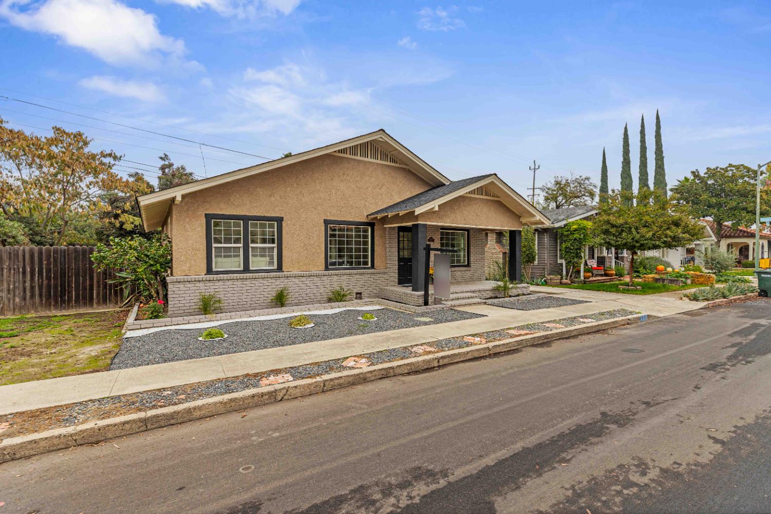 223 Achor Ct, Modesto, CA 95354