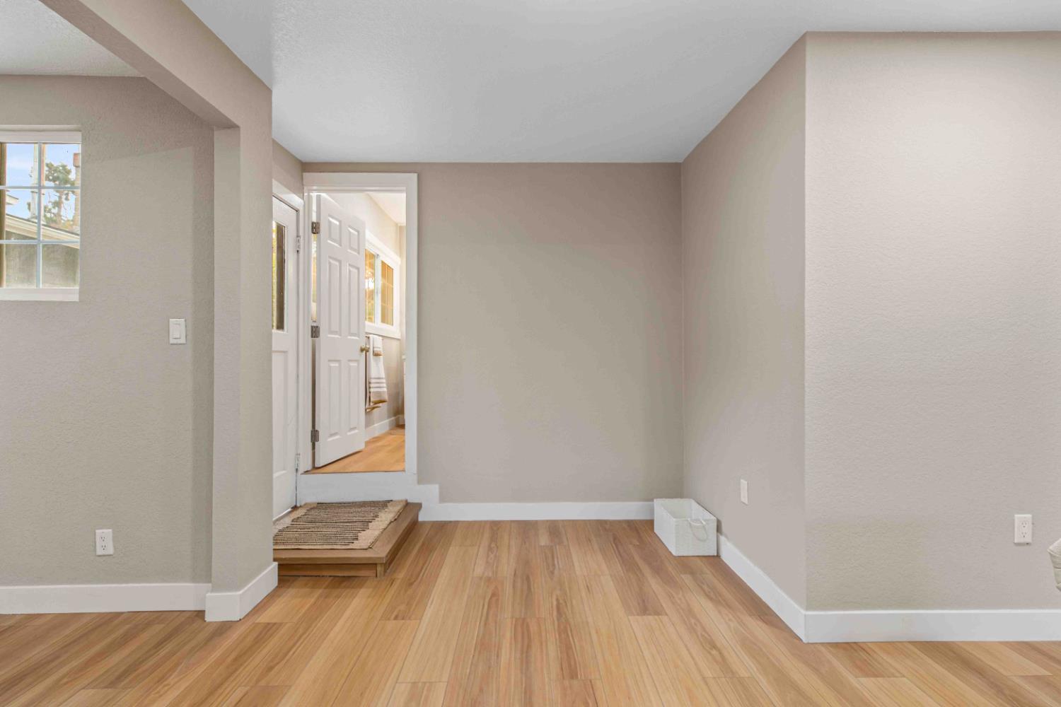 223 Achor Ct, Modesto, CA 95354