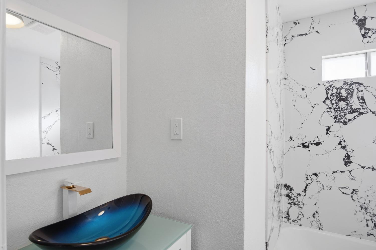 816 Dawn Dr, Modesto, CA 95350