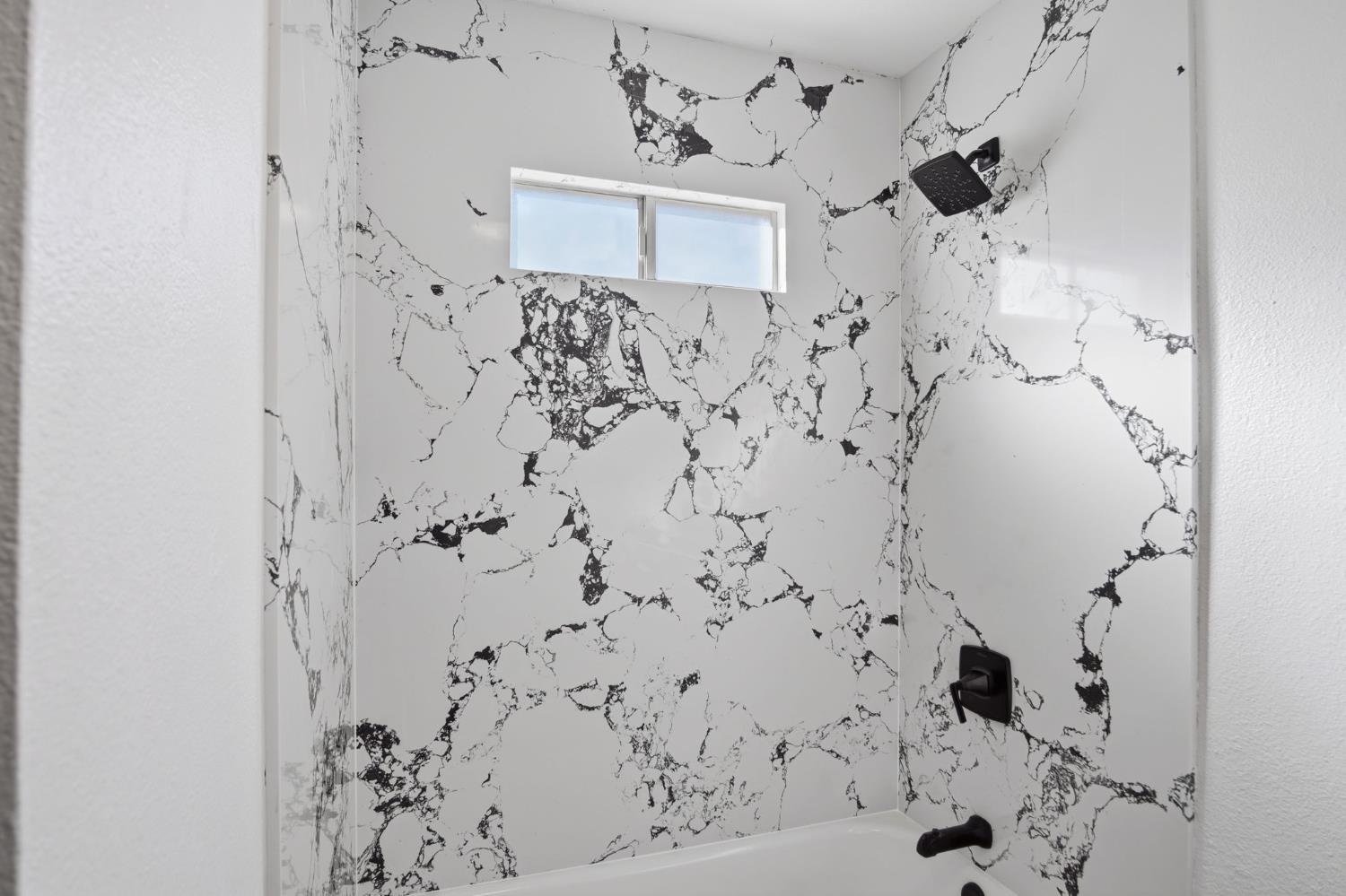 816 Dawn Dr, Modesto, CA 95350