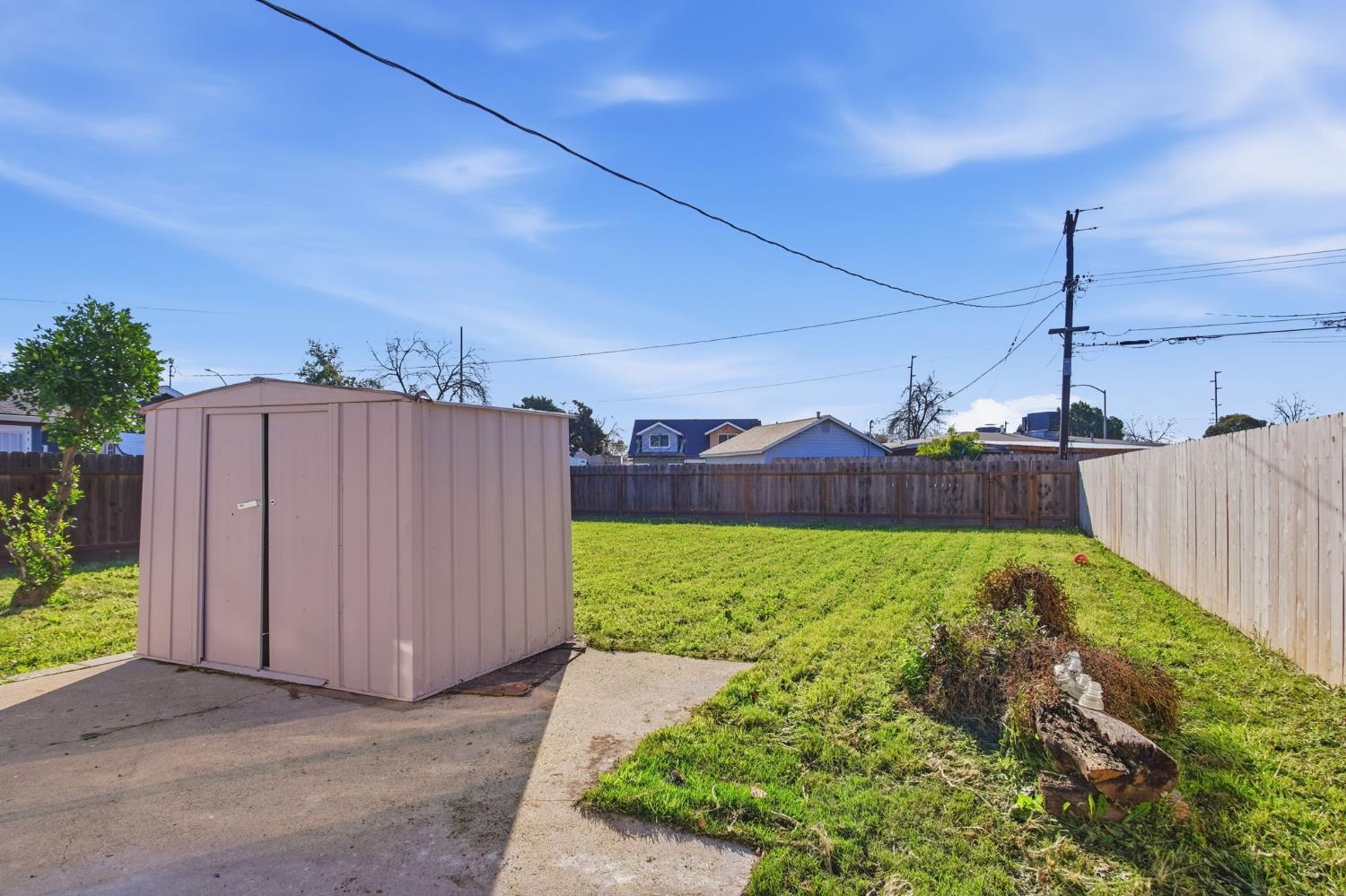 816 Dawn Dr, Modesto, CA 95350