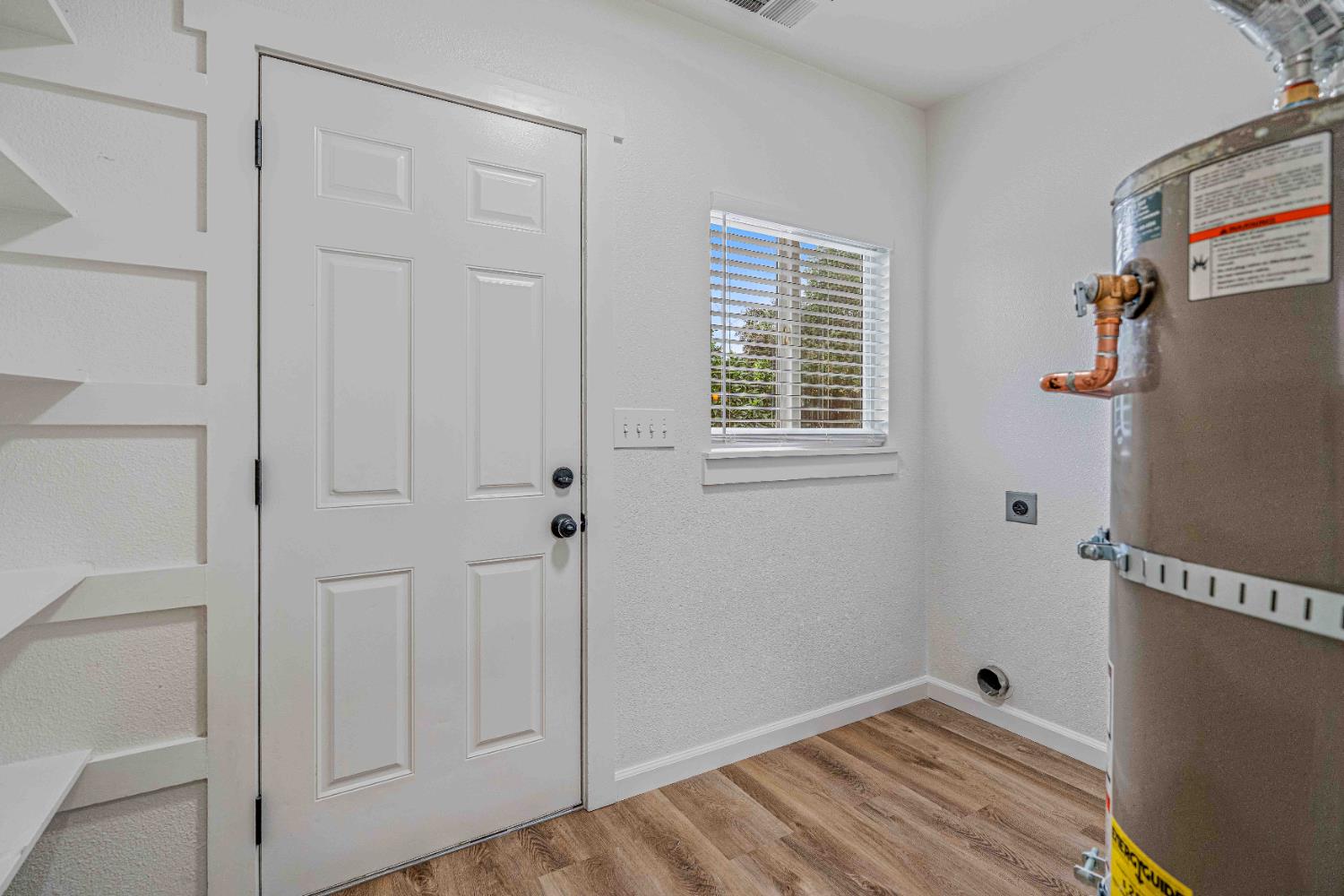 117 S Santa Ana Ave, Modesto, CA 95354