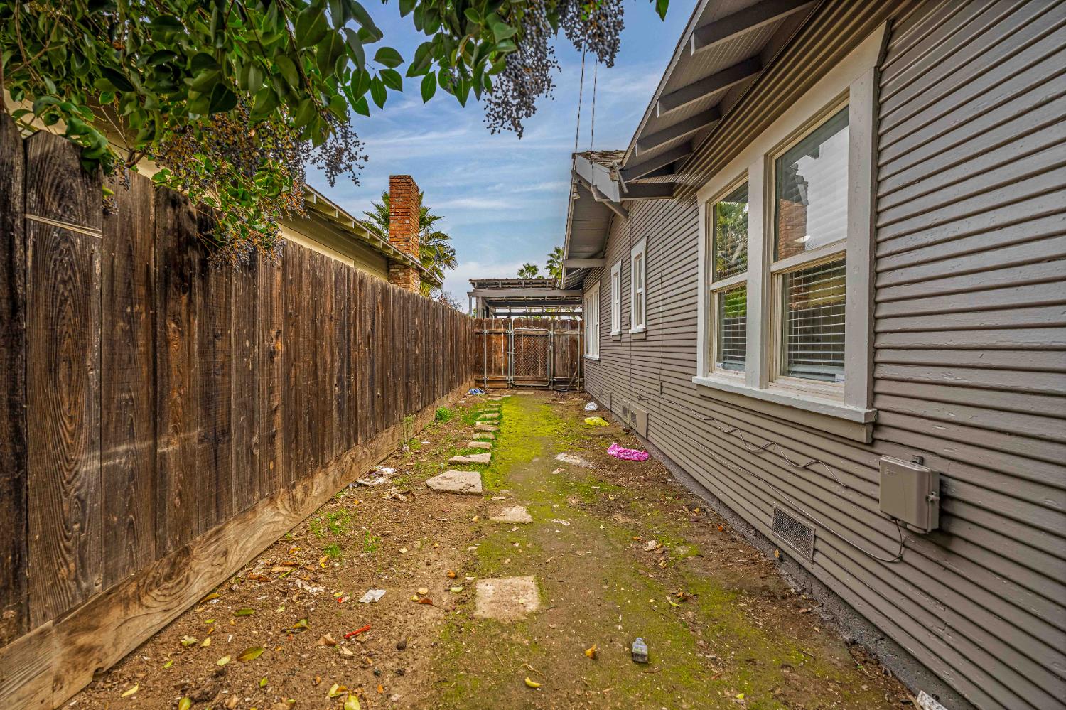 117 S Santa Ana Ave, Modesto, CA 95354