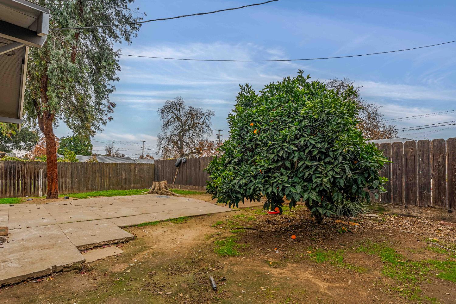 117 S Santa Ana Ave, Modesto, CA 95354