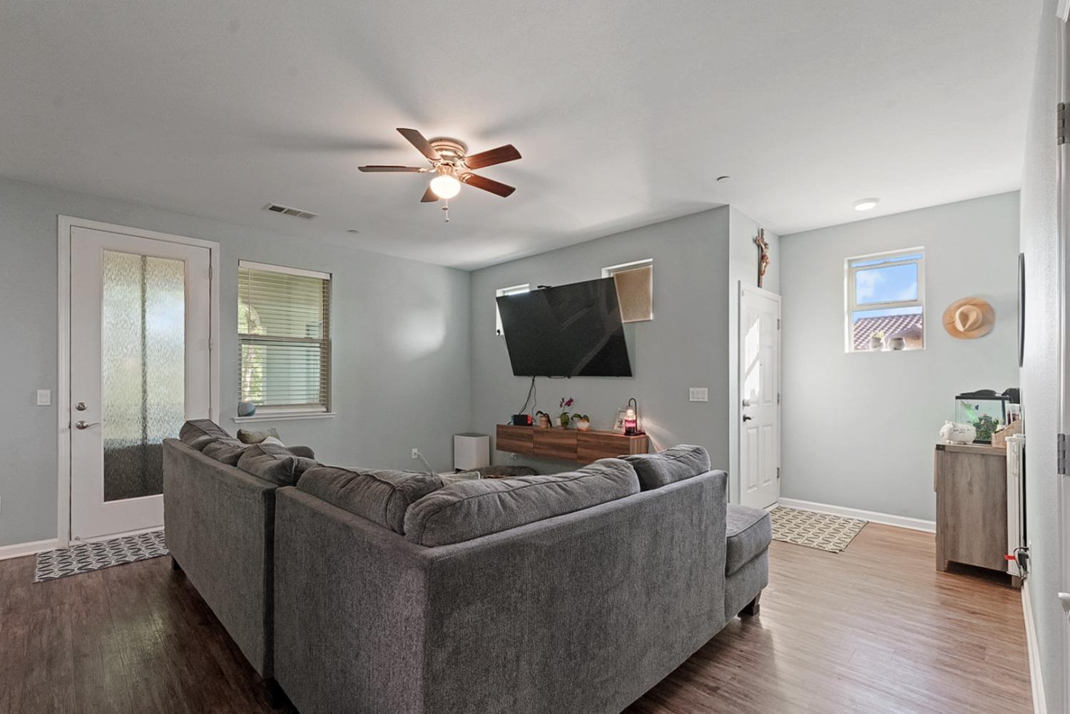 140 Ivy Ave #A5, Patterson, CA 95363