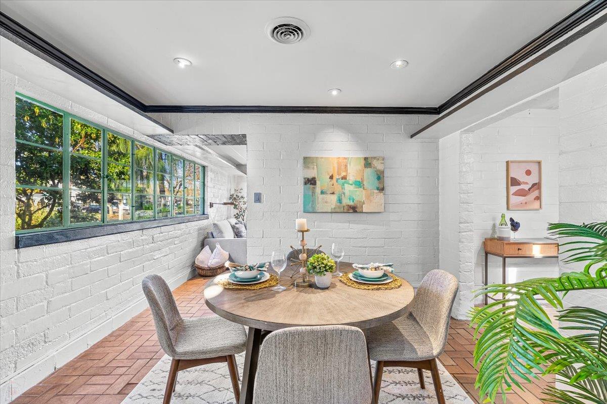 1018 W Morris Ave, Modesto, CA 95350