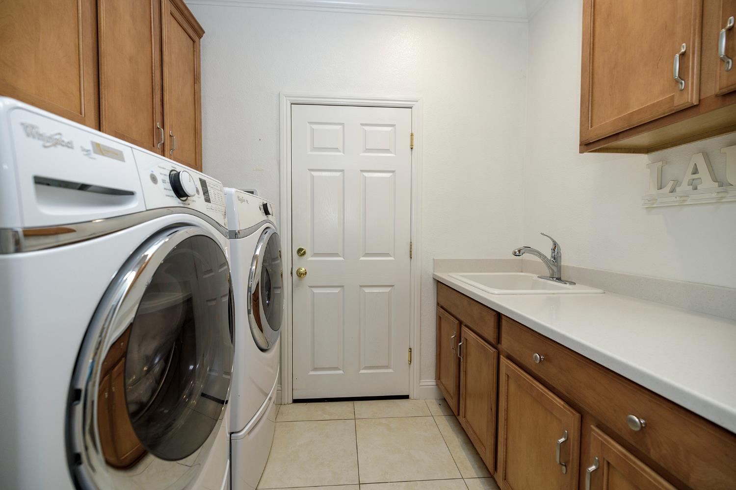 1771 Fox Trot Way, Manteca, CA 95336