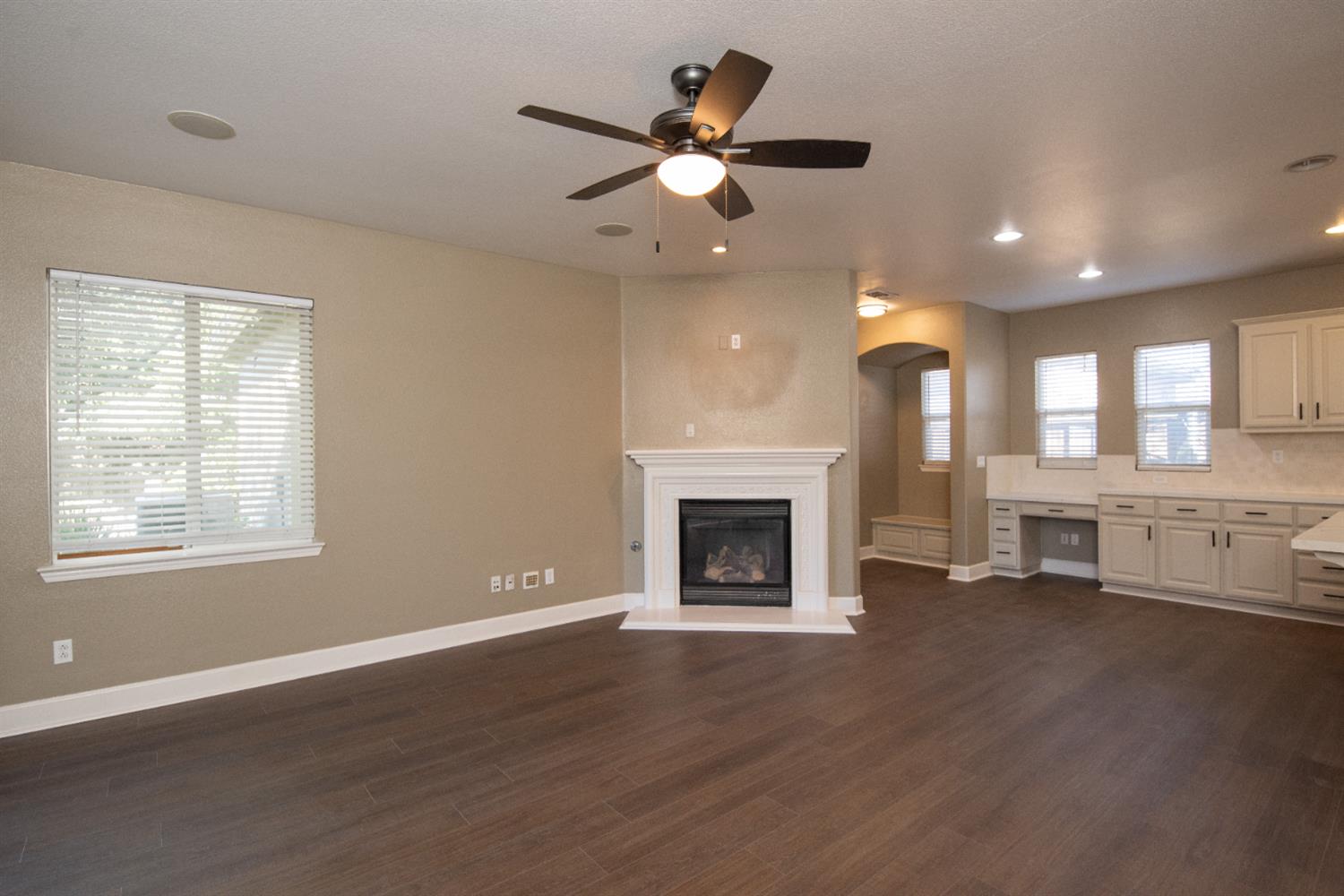 2370 Shire Way, Oakdale, CA 95361