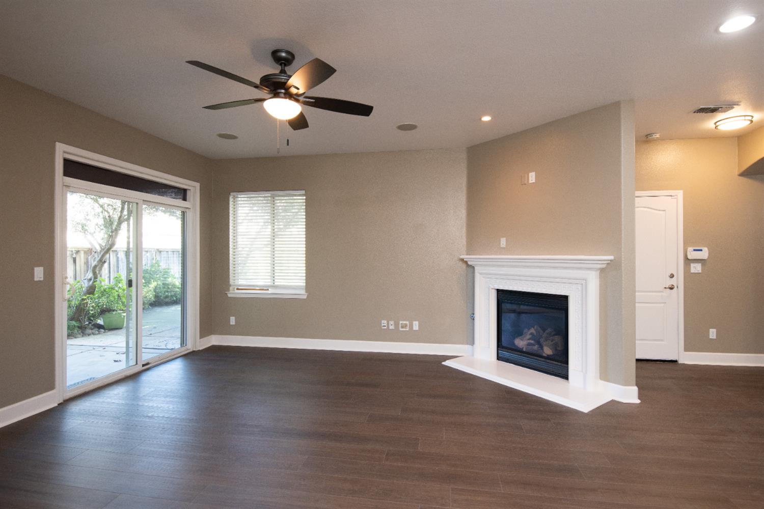 2370 Shire Way, Oakdale, CA 95361