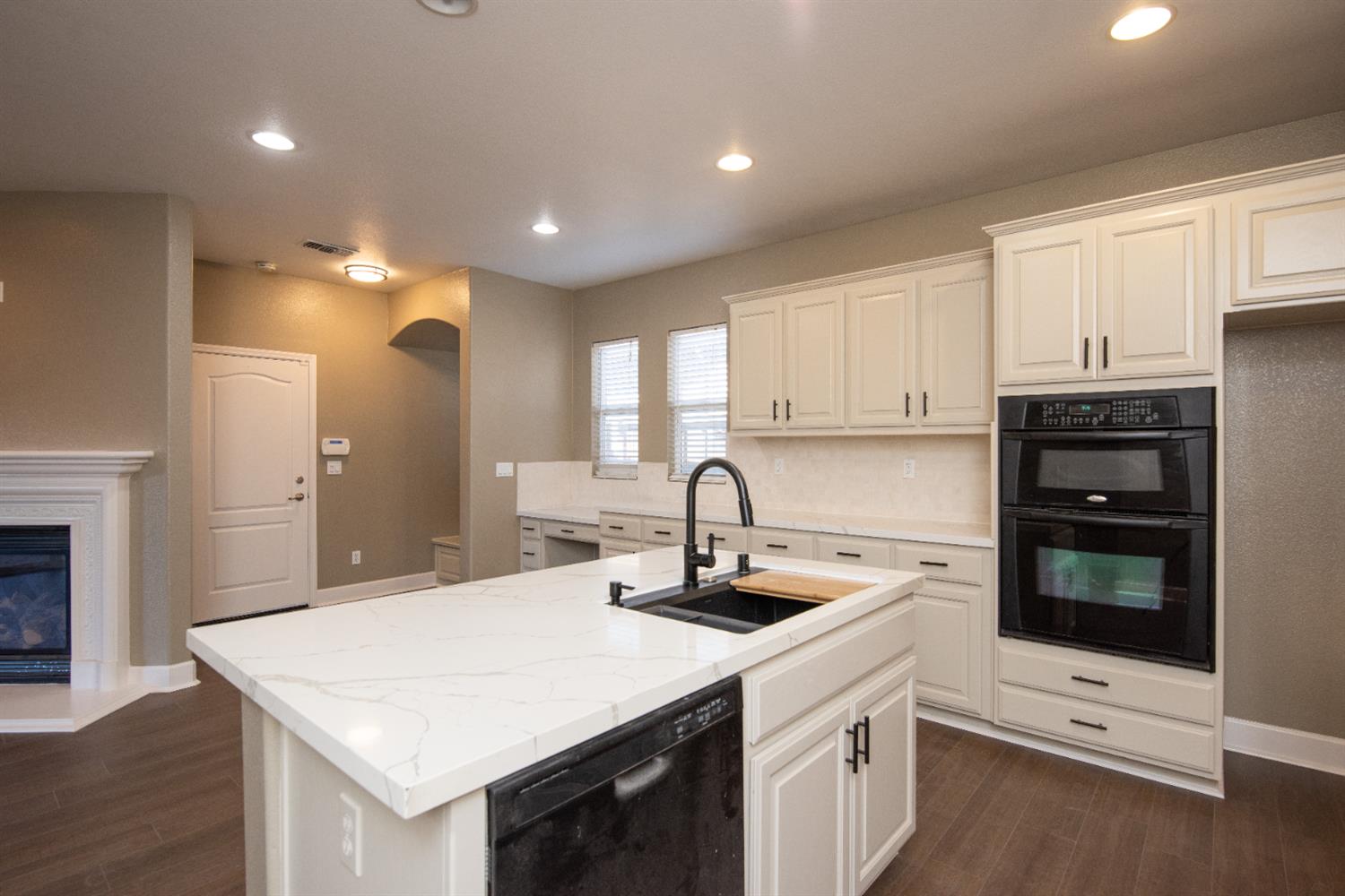 2370 Shire Way, Oakdale, CA 95361