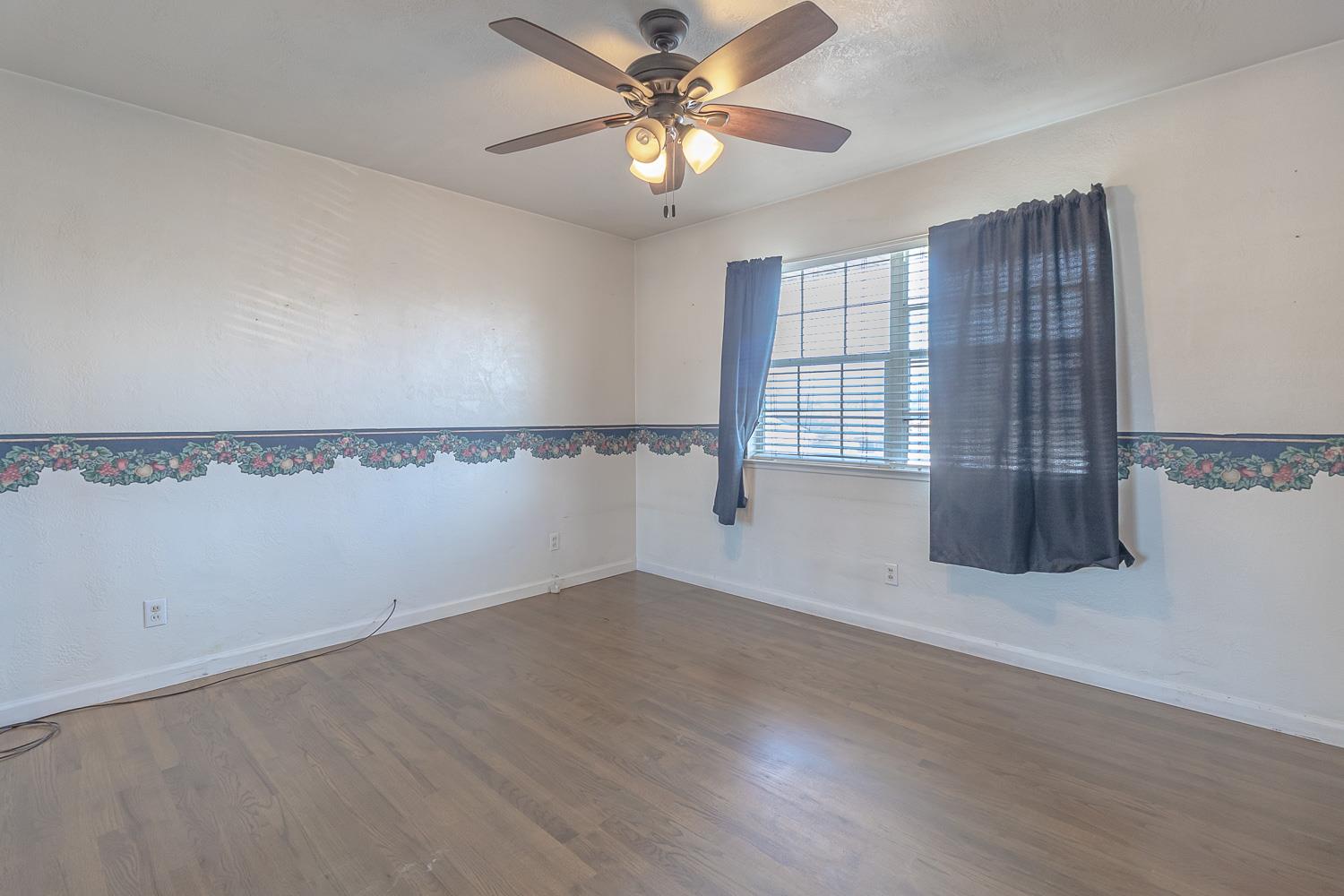 1250 Slayton Dr, Manteca, CA 95336