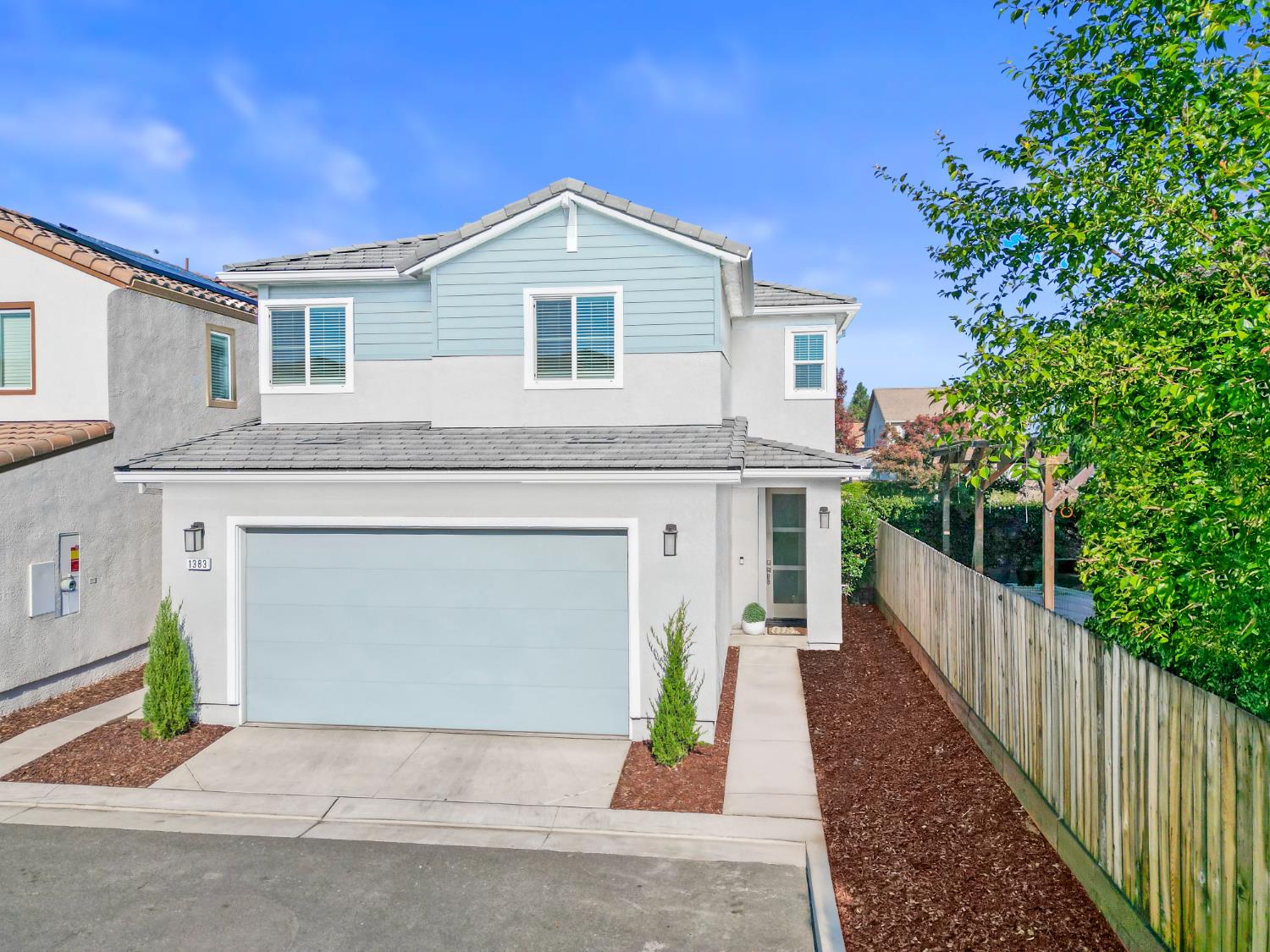 1383 Kinship Dr, Turlock, CA 95382