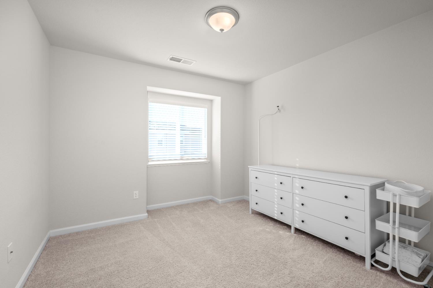 1383 Kinship Dr, Turlock, CA 95382