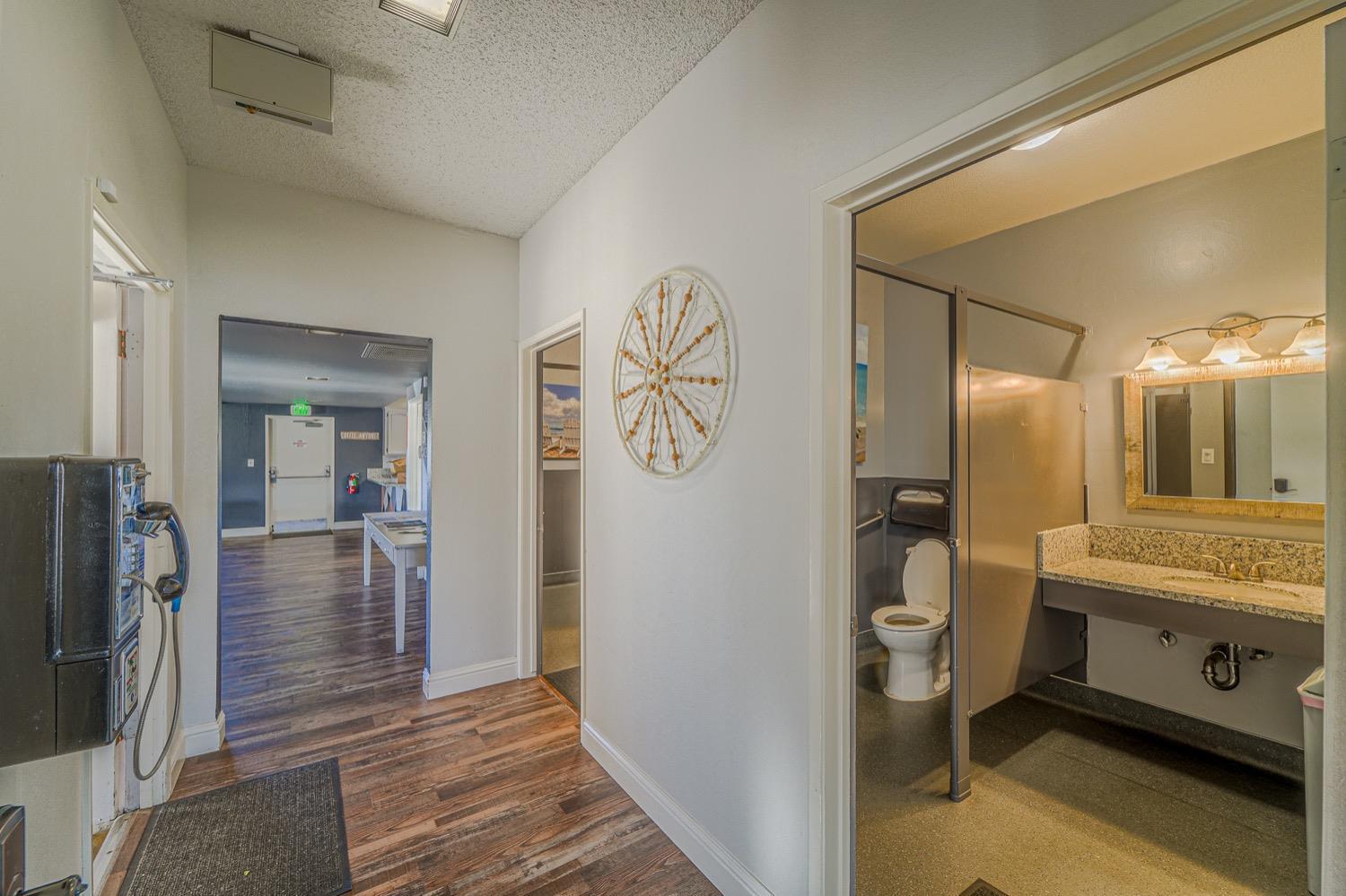 167 Clipper Ln, Modesto, CA 95356