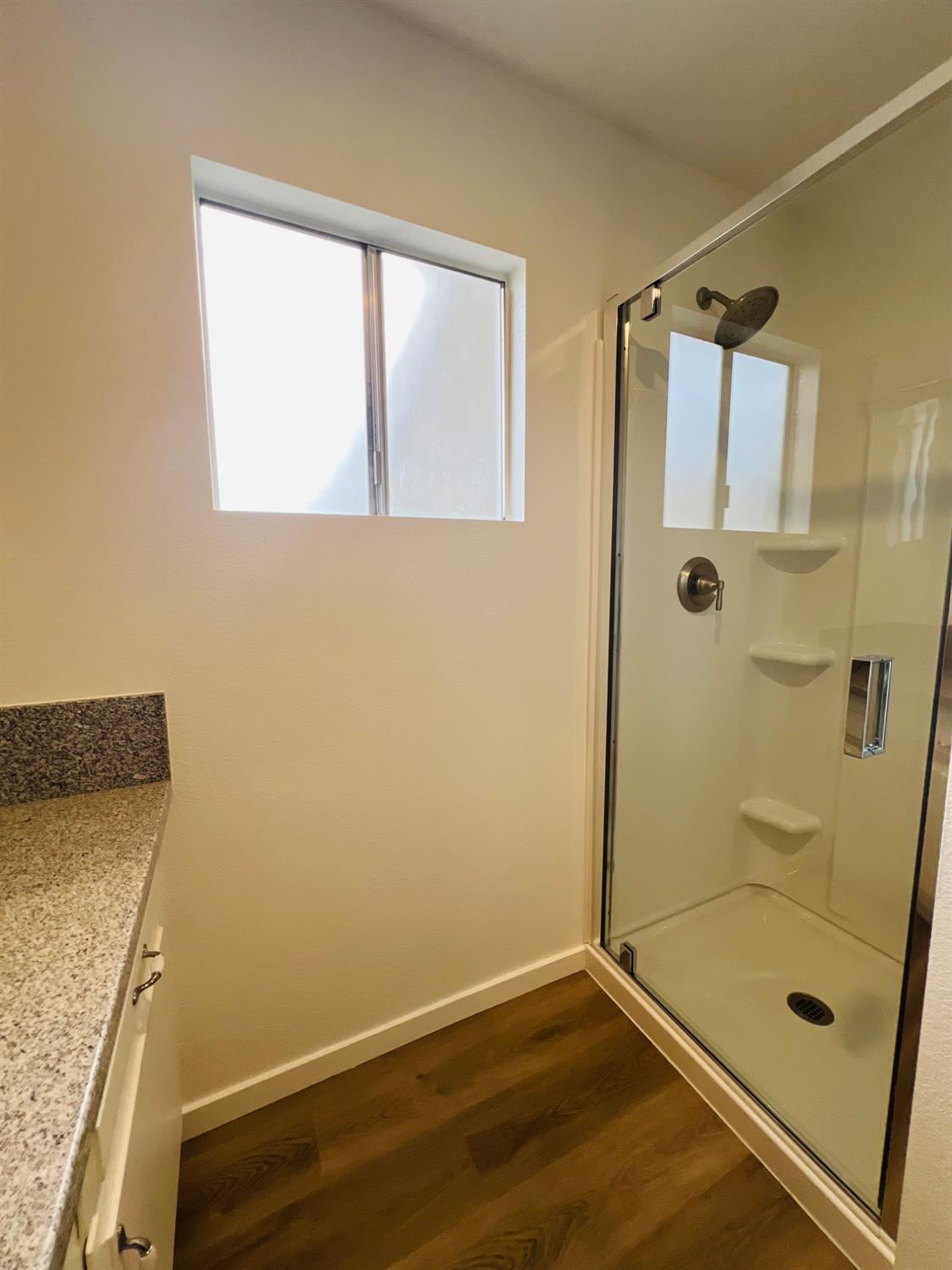 2307 Oakdale Rd #32, Modesto, CA 95355